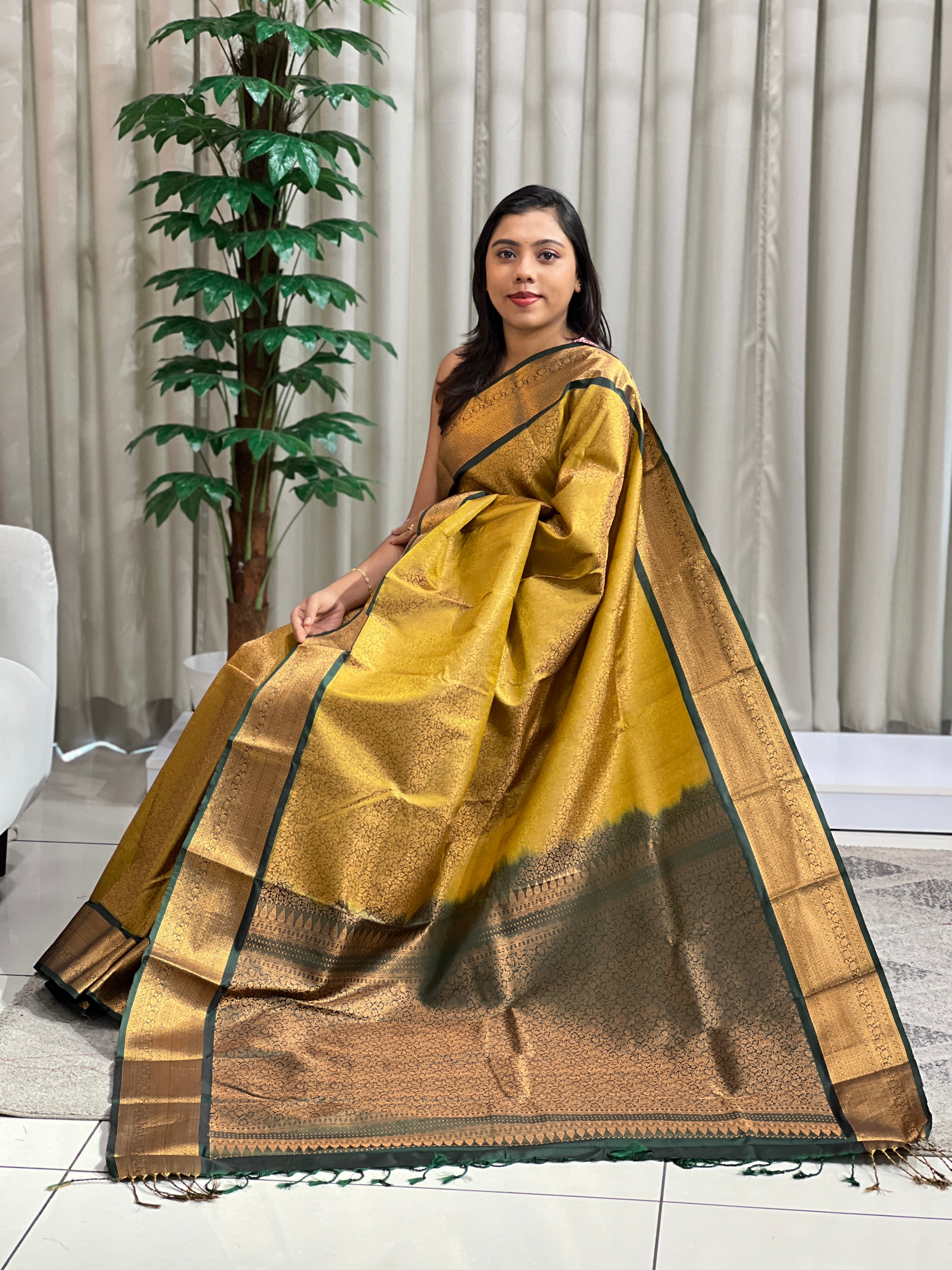 Floral Weaving Pattern Semi Silk Saree | SEN151