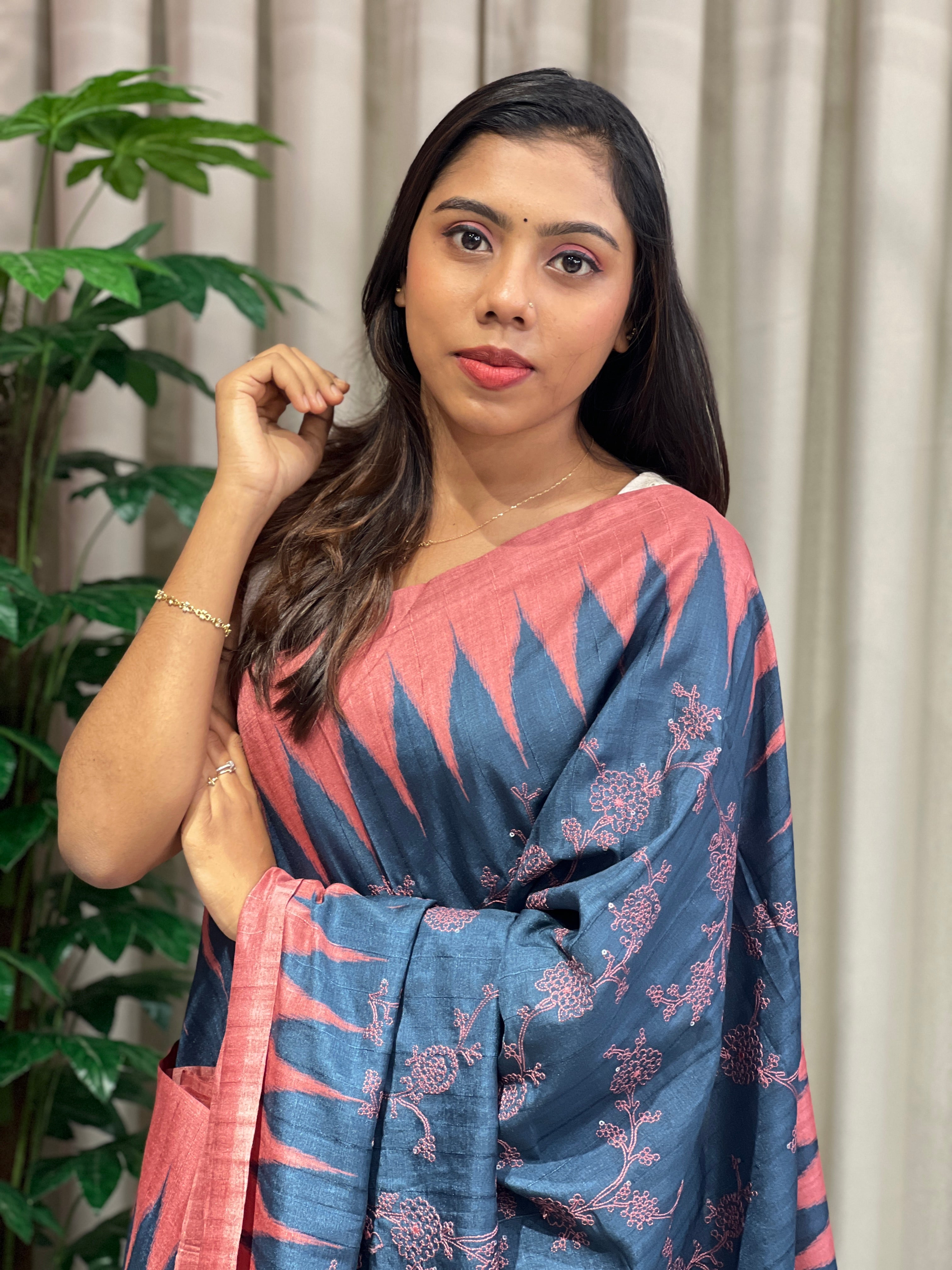 Jaal Patterned Embroidered Semi Tussar Saree | SSN454