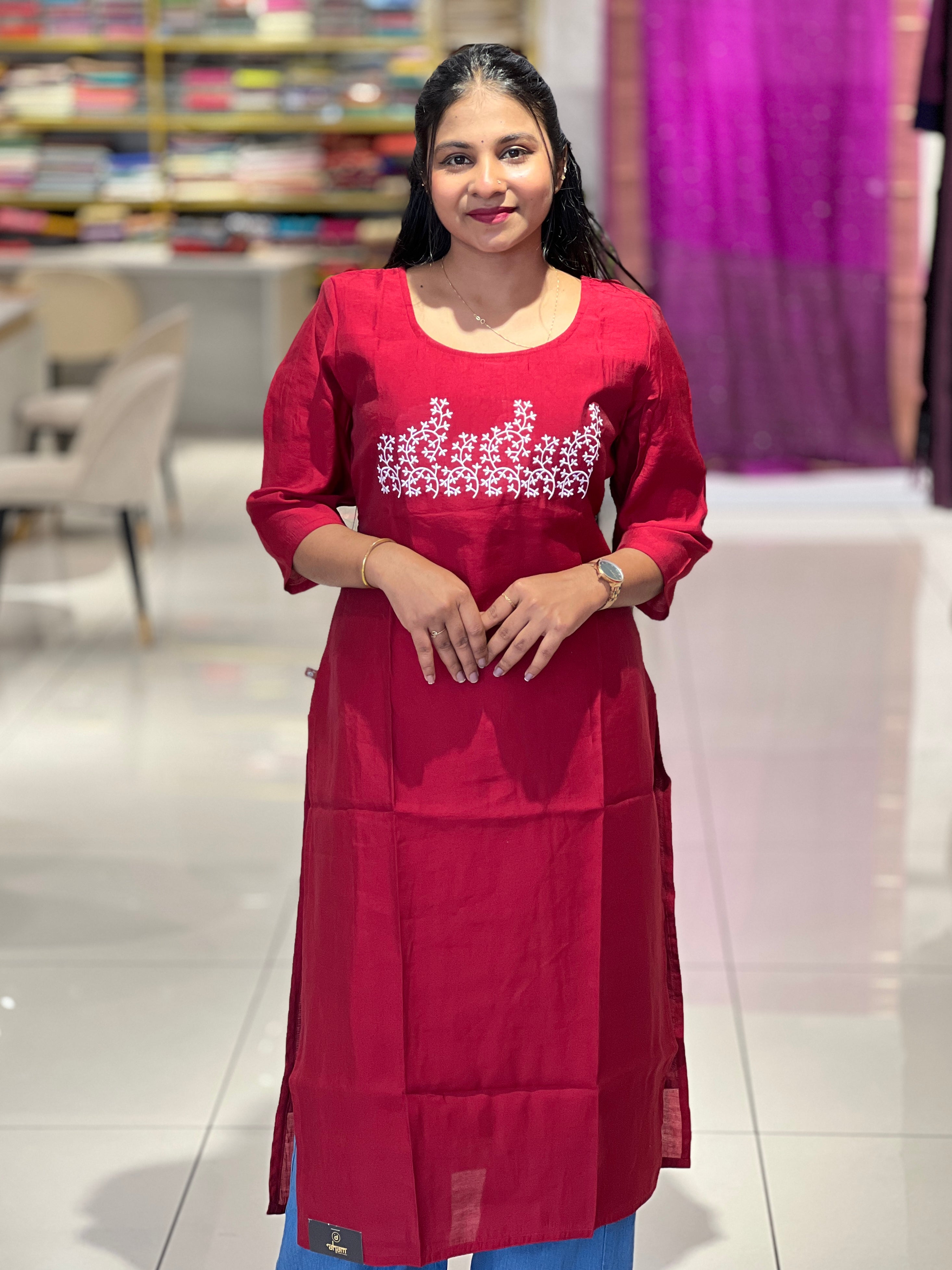 White Thread Embroidered Poly Viscose Kurta | VSI107
