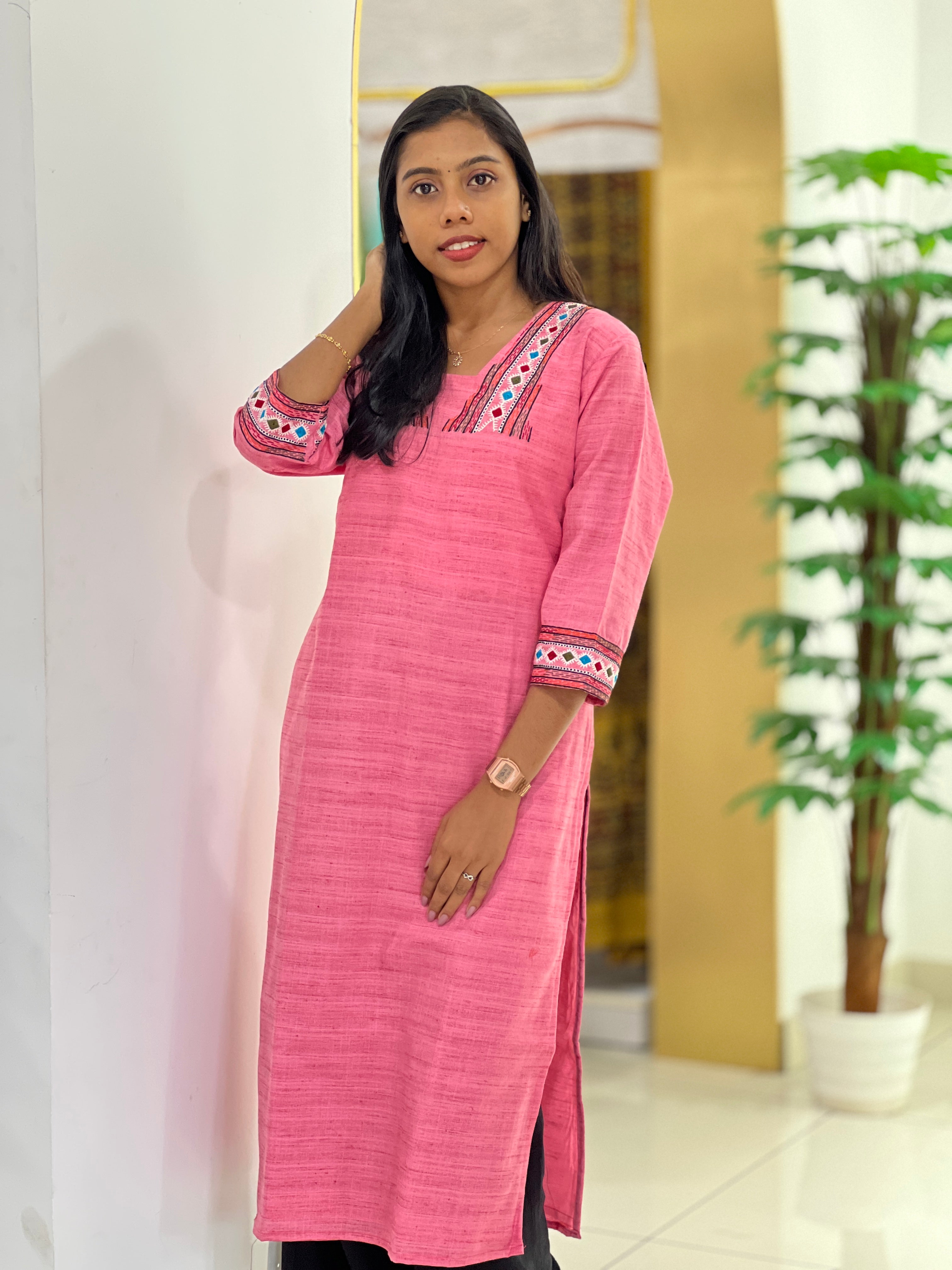 Thread Embroidered Raw Silk Kurta | DNT144