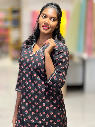 Digital Floral Printed Cotton Kurta Top & Bottom | DIL156