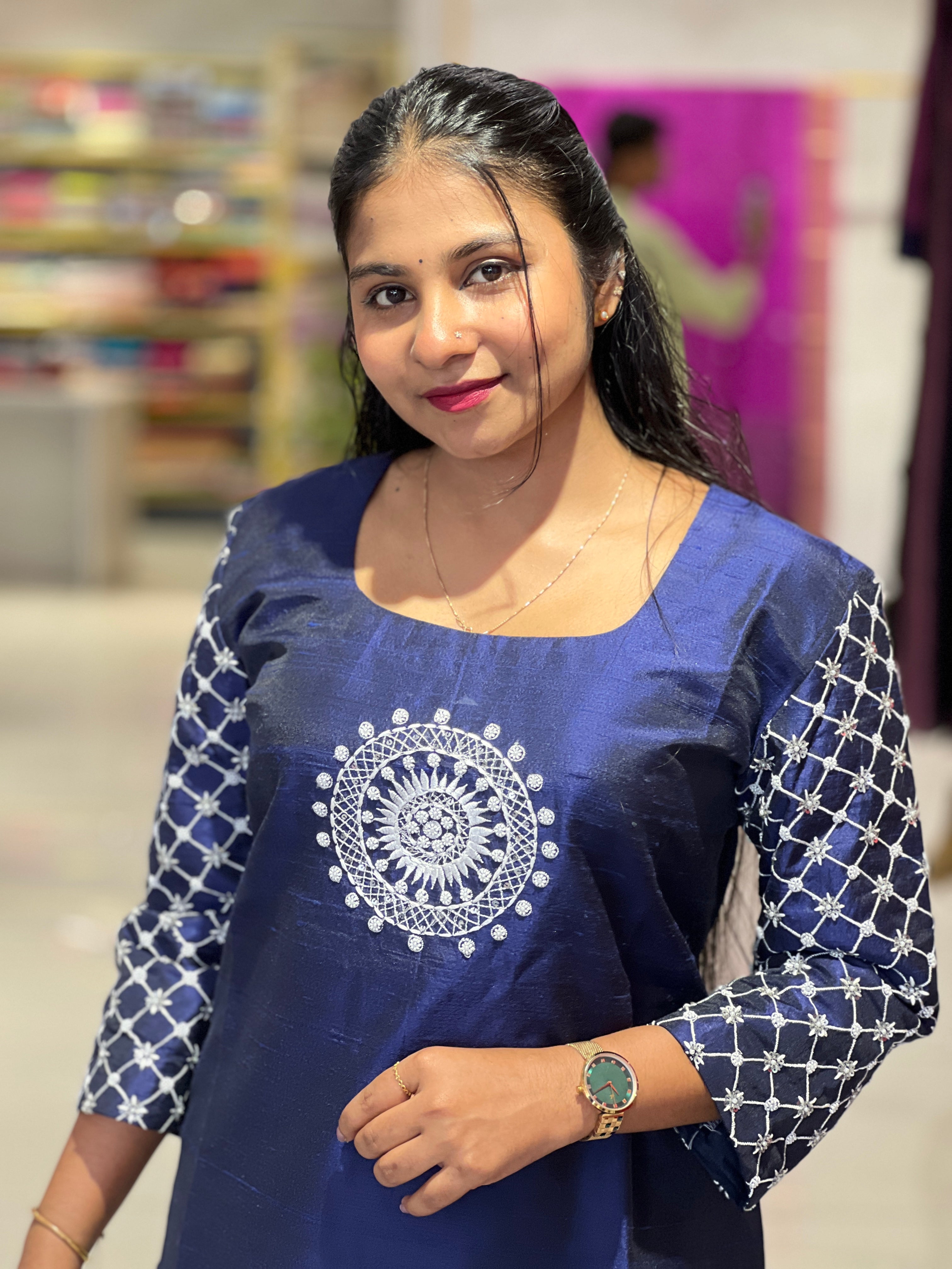 Embroidery Patterned Raw Cotton Kurta | DNT910