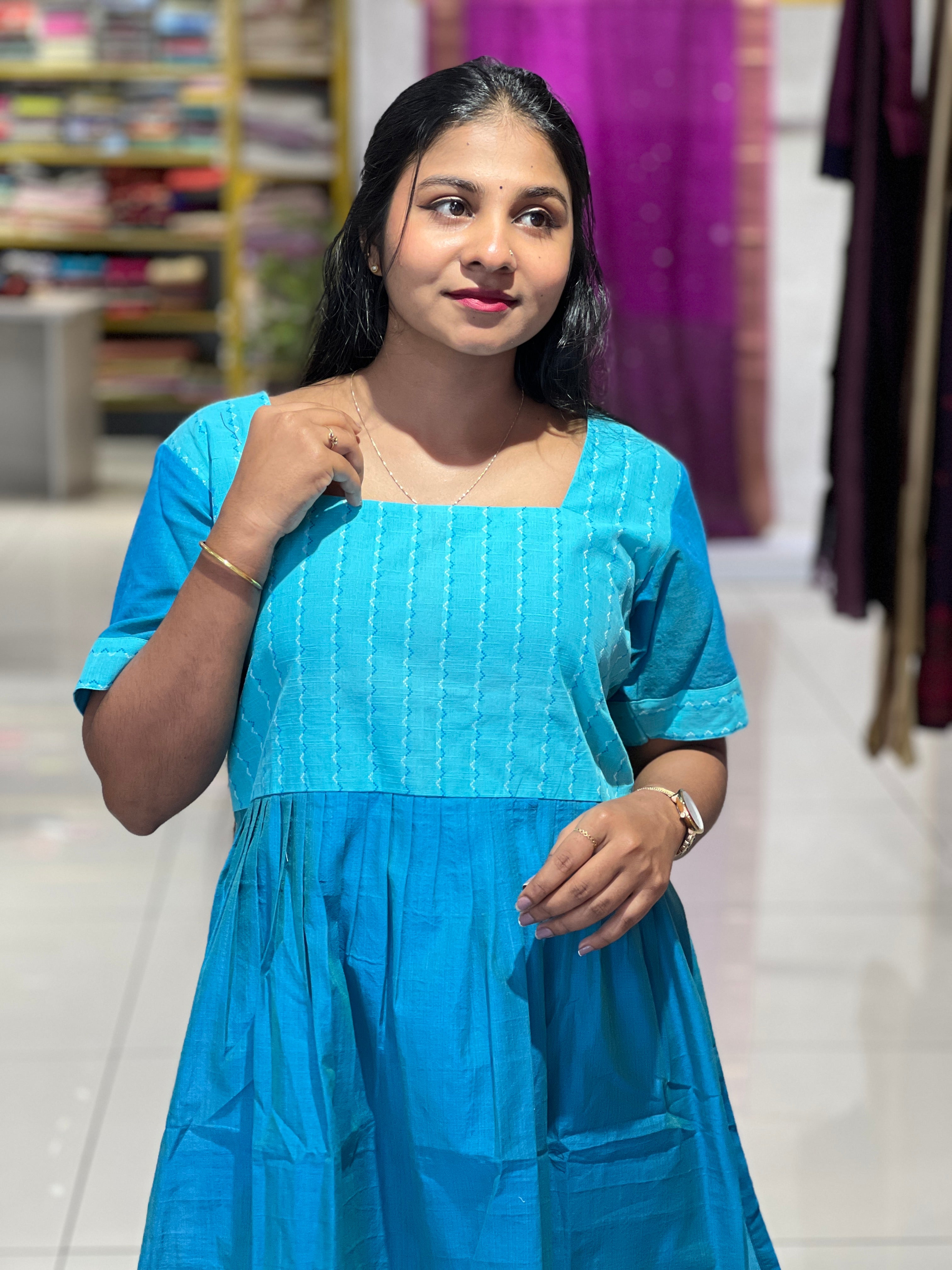 Thread Woven Patterned A-line Cotton Kurta | DNT893