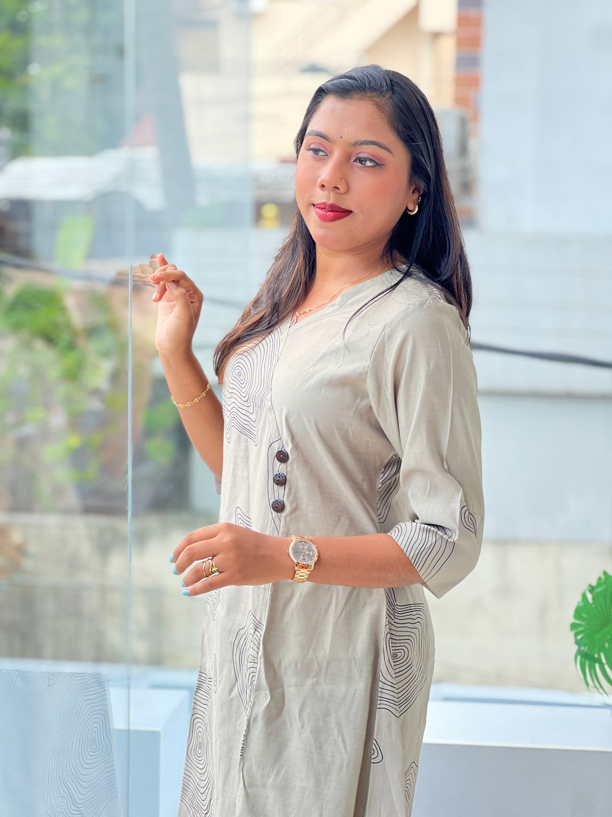 Abstract Pattern Semi Silk Kurta | VS143