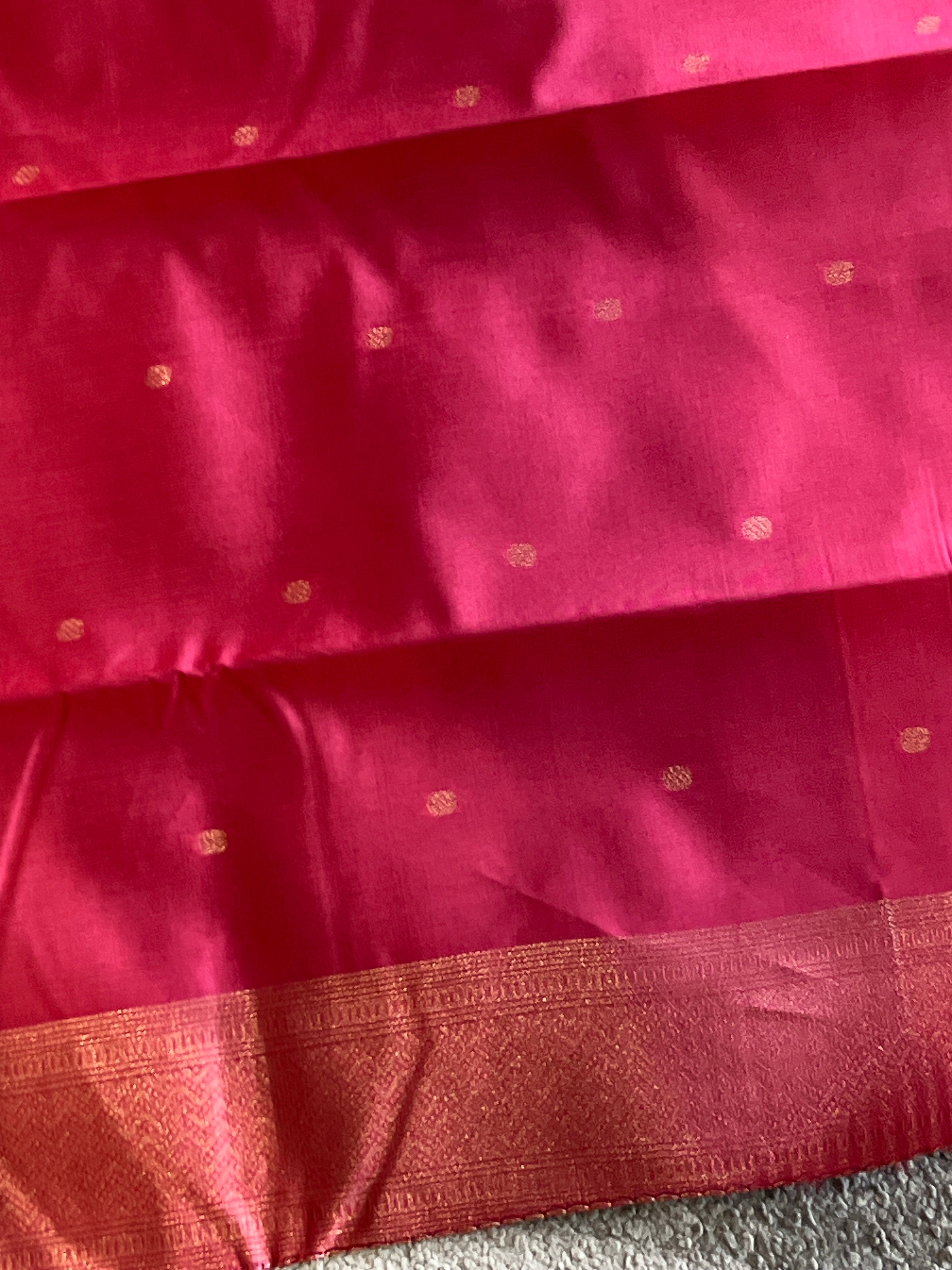 Zari Weaved Floral Detailed Semi Silk Saree | KAC221