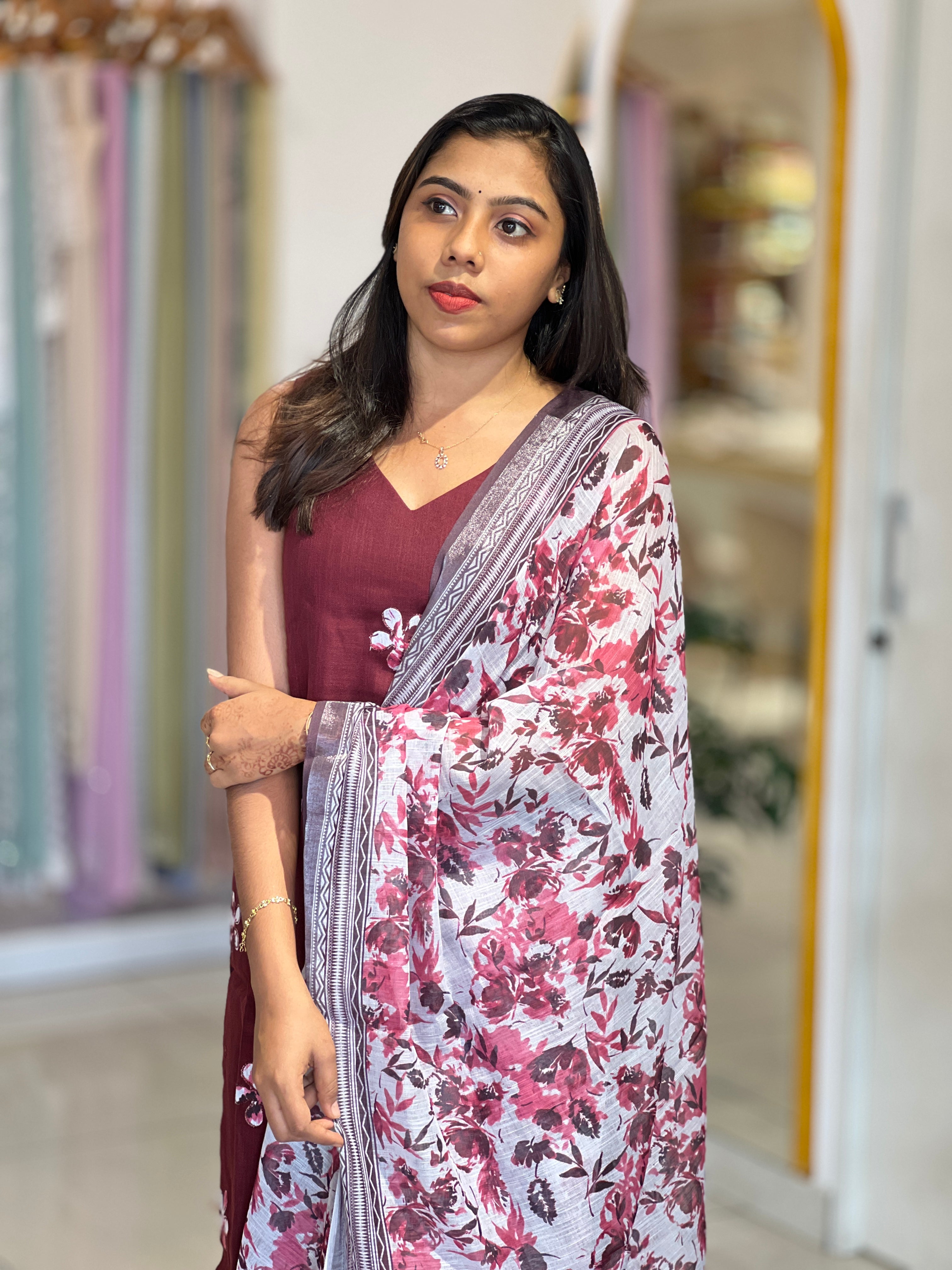 Floral Applique Patterned Linen Cotton Kurta Set | NAI197