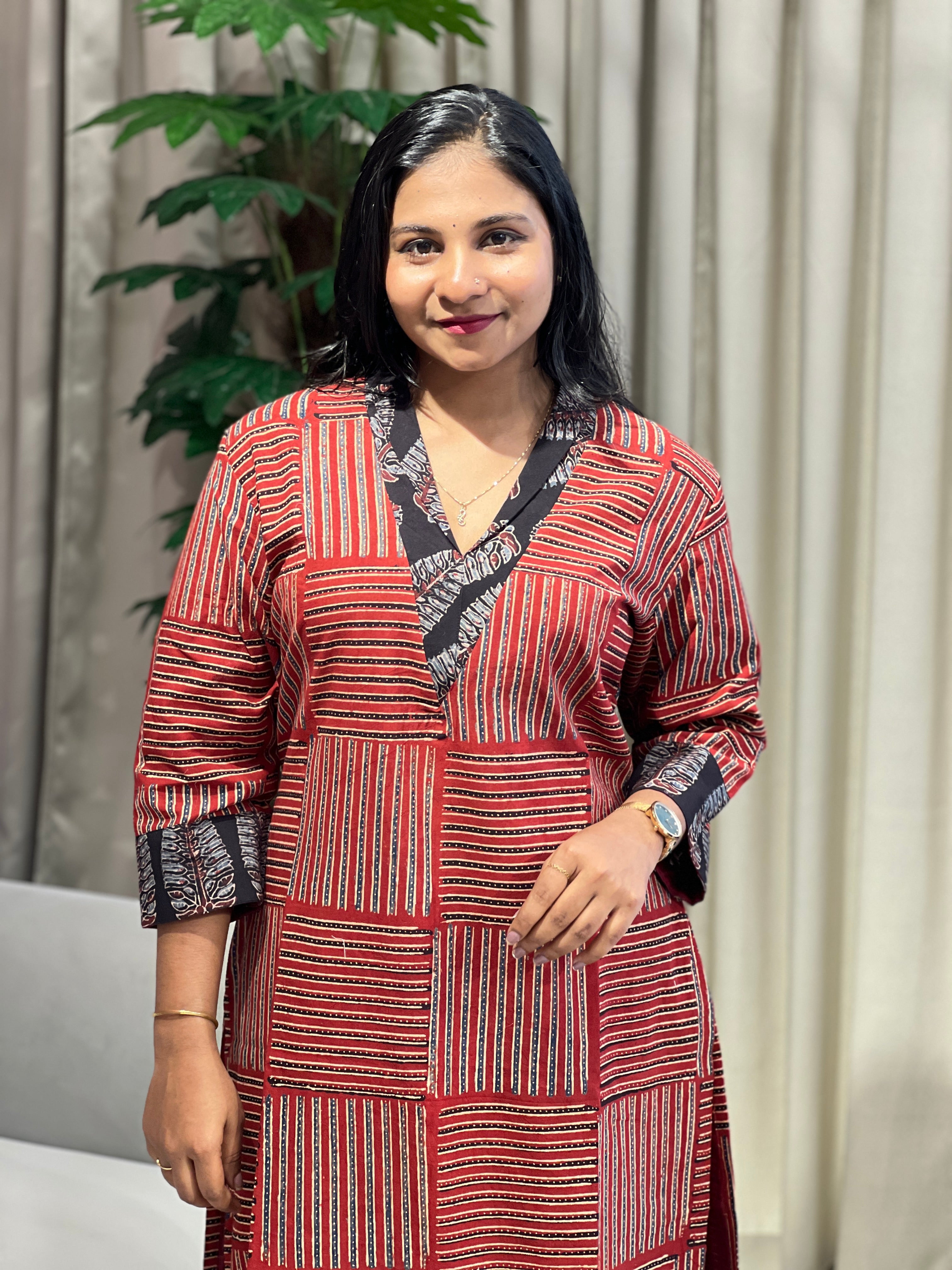 Geometric Pattern Cotton Kurta | DNT884