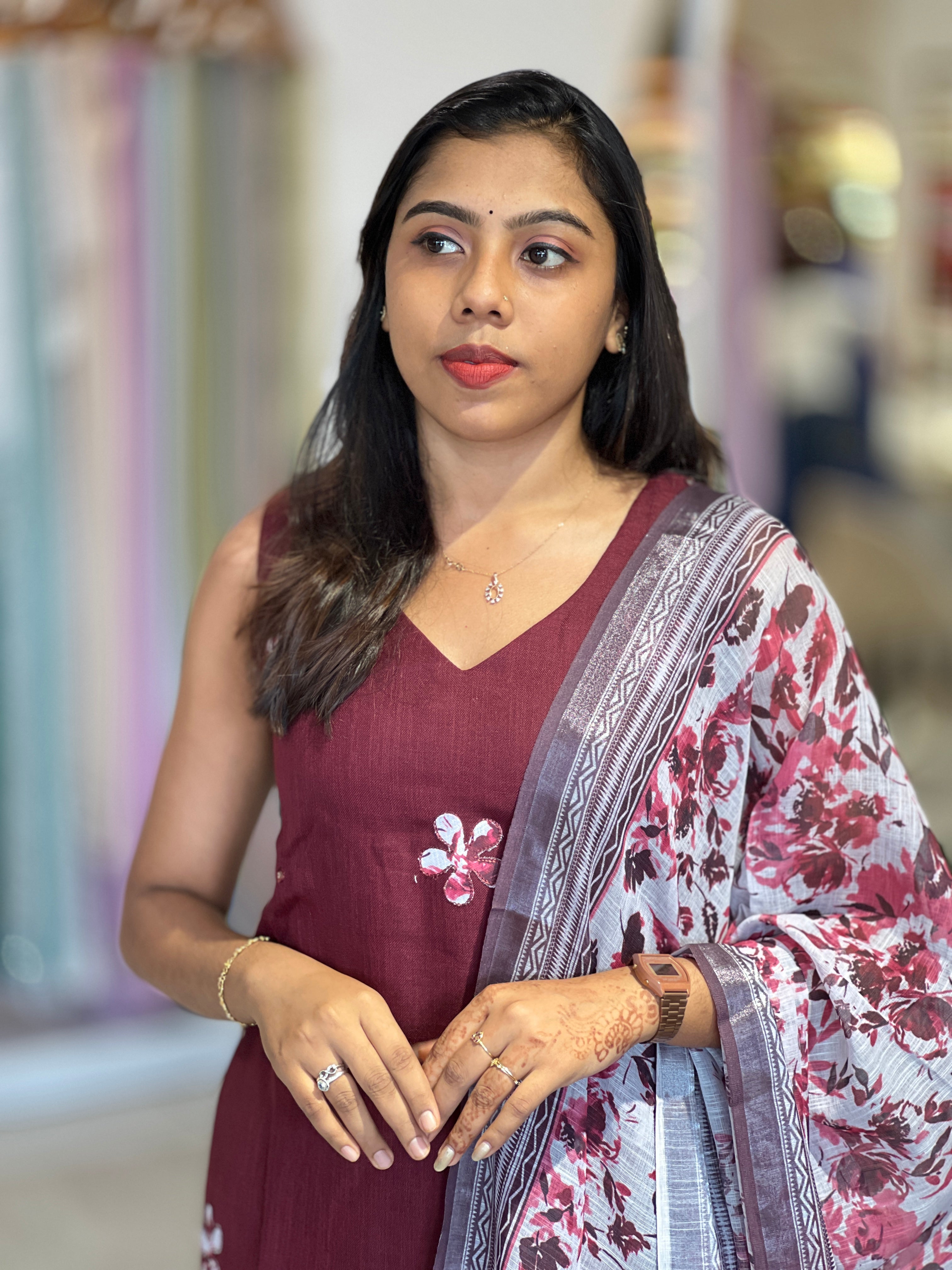 Floral Applique Patterned Linen Cotton Kurta Set | NAI197