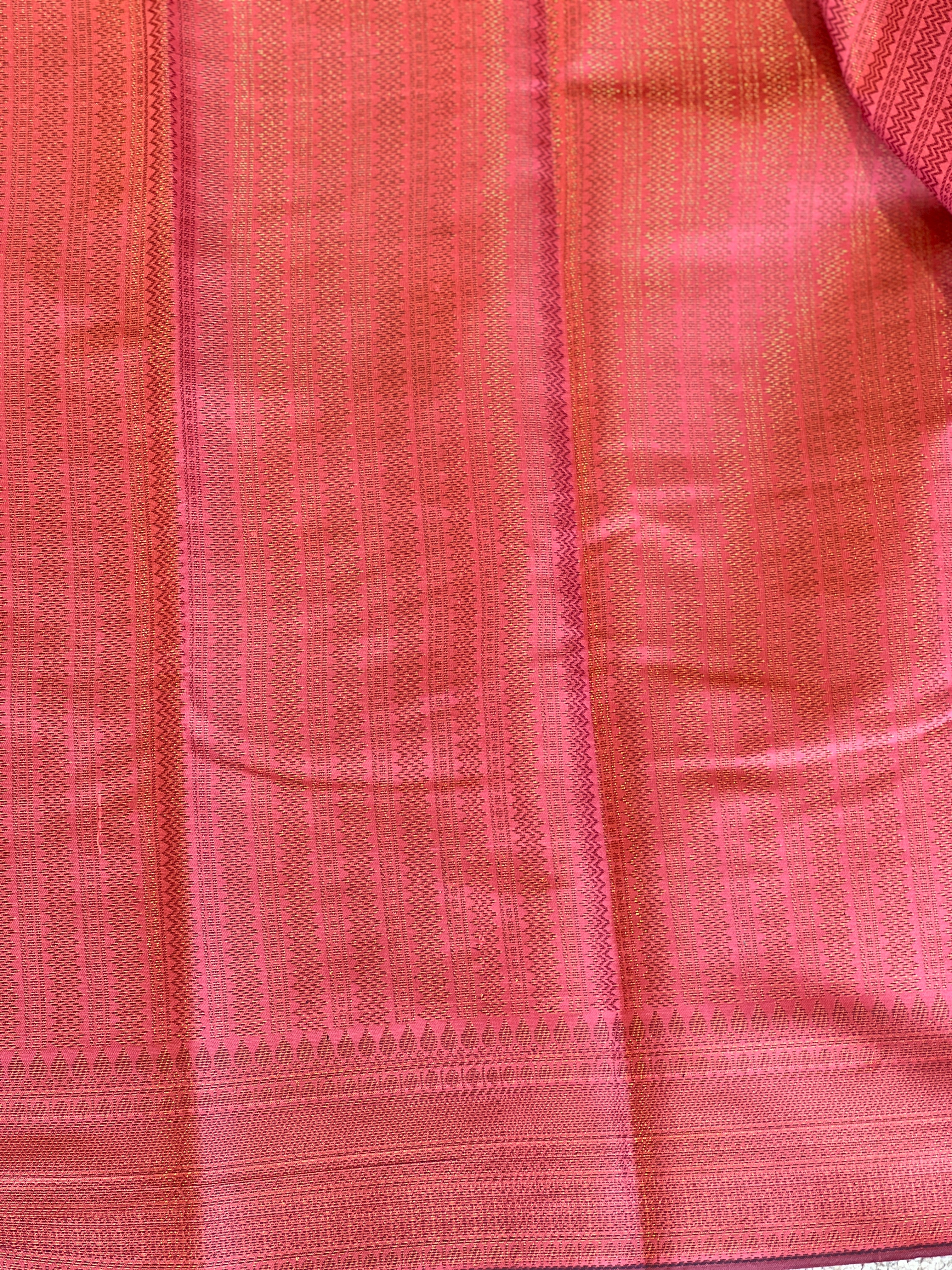 Zari Weaved Geometrical Patterned Semi Silk Saree | KAC214