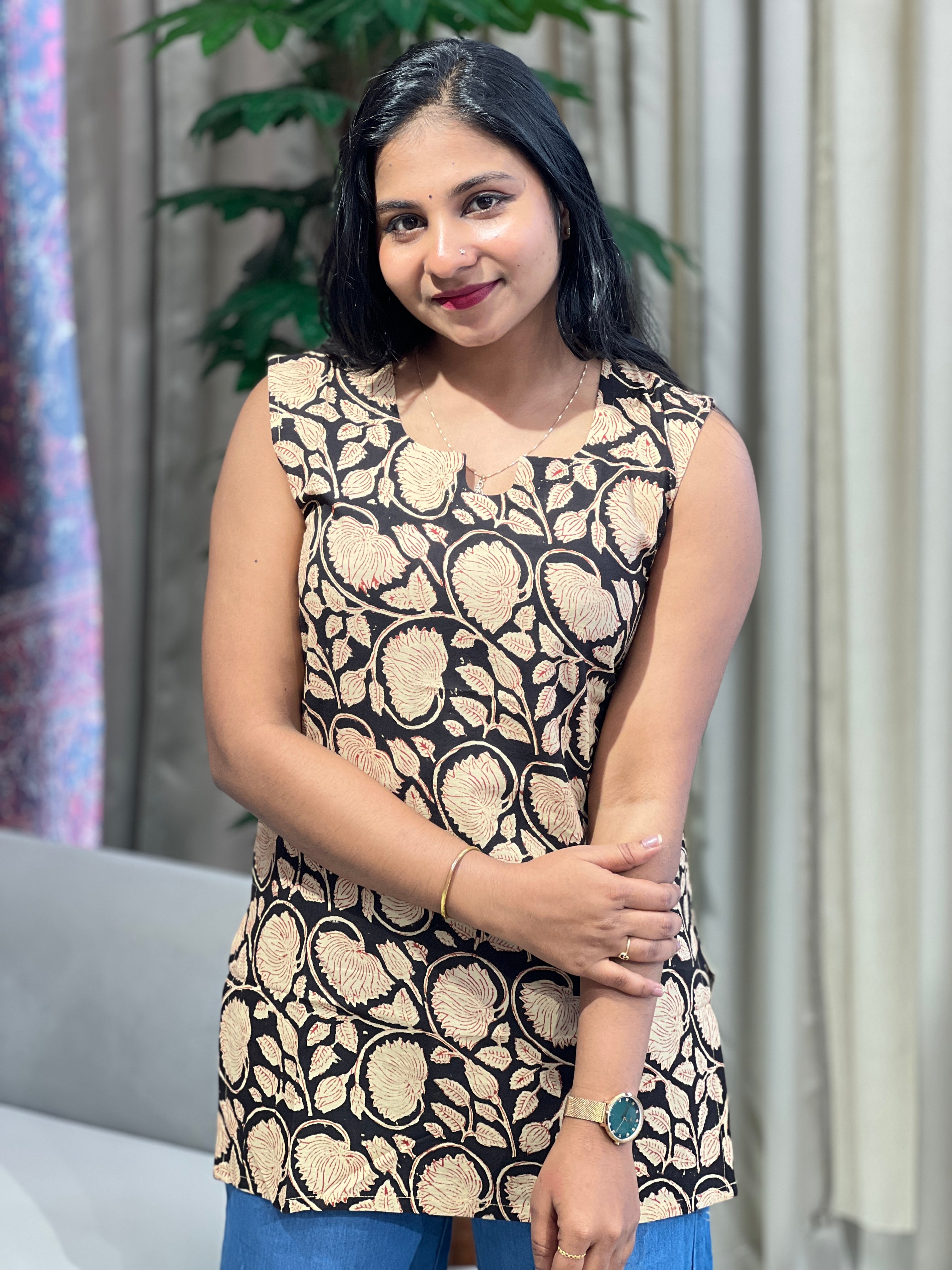 Jaal Printed Cotton Short Kurta | DNT904