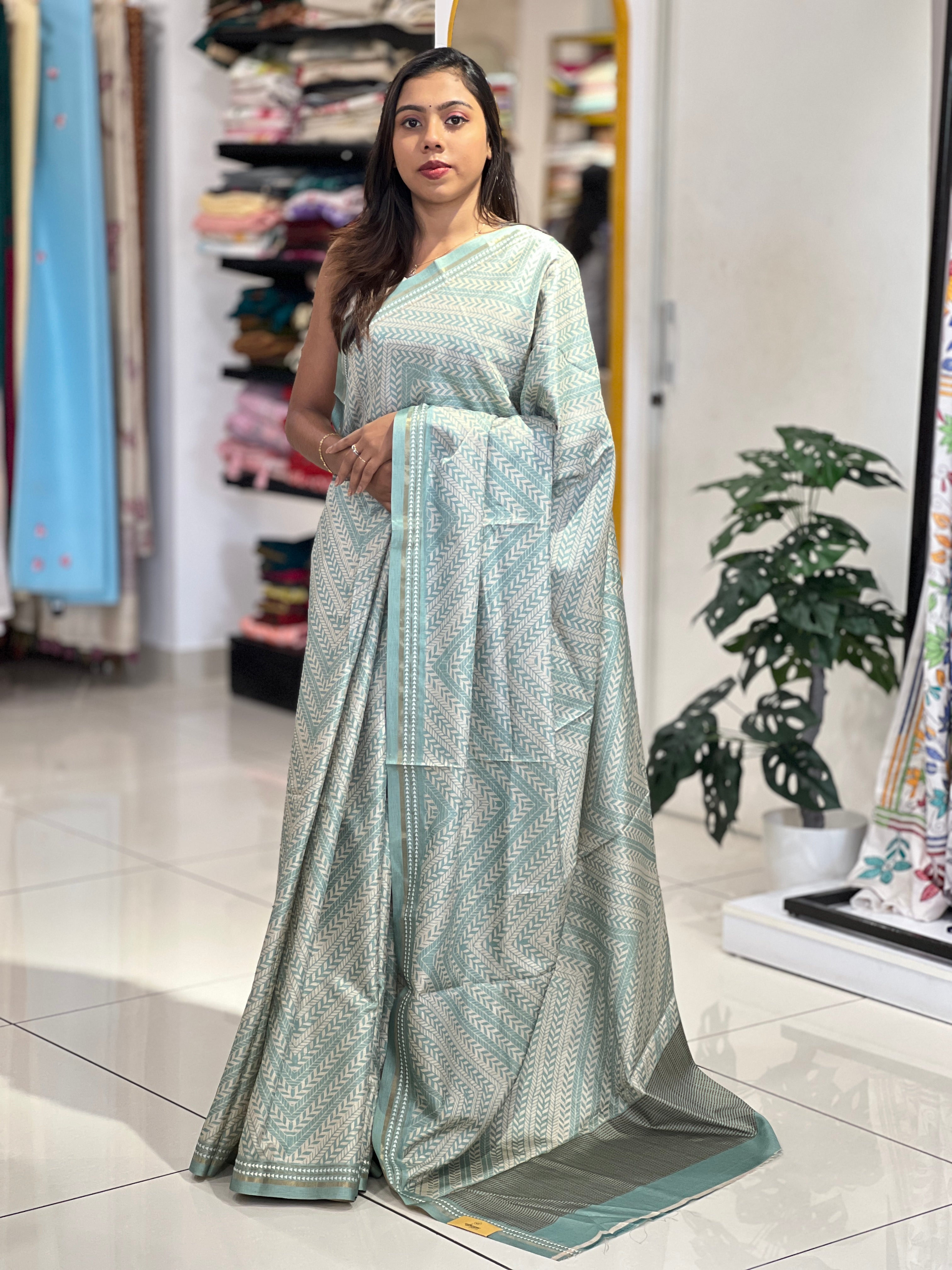 Geometric Printed Semi Tussar Saree | SSN448