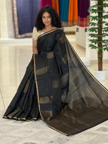 Zari Woven Soft Silk Kanchipuram Saree | TT216