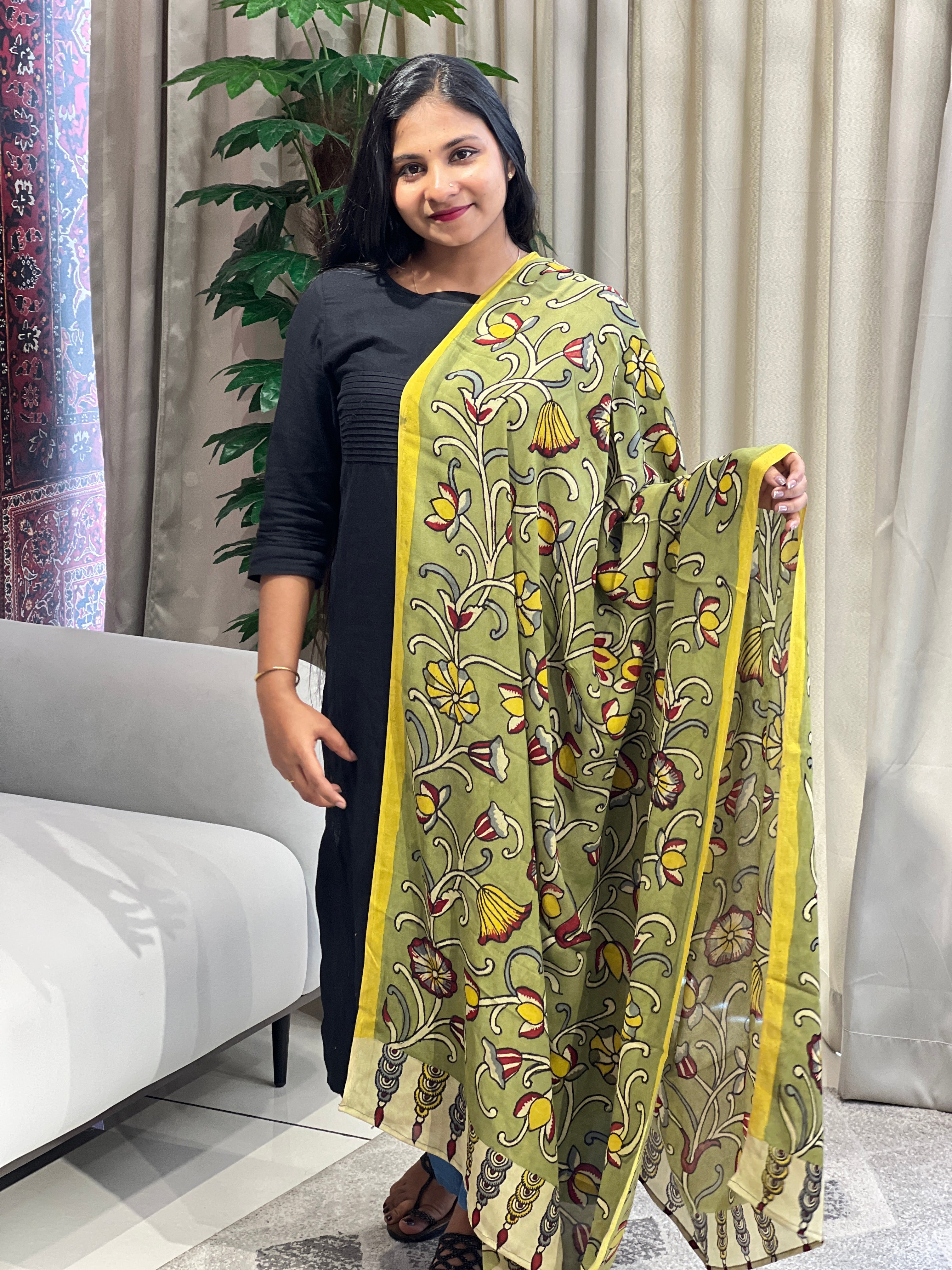 Pen Kalamkari Print Detailed Georgette Dupatta | SHA103