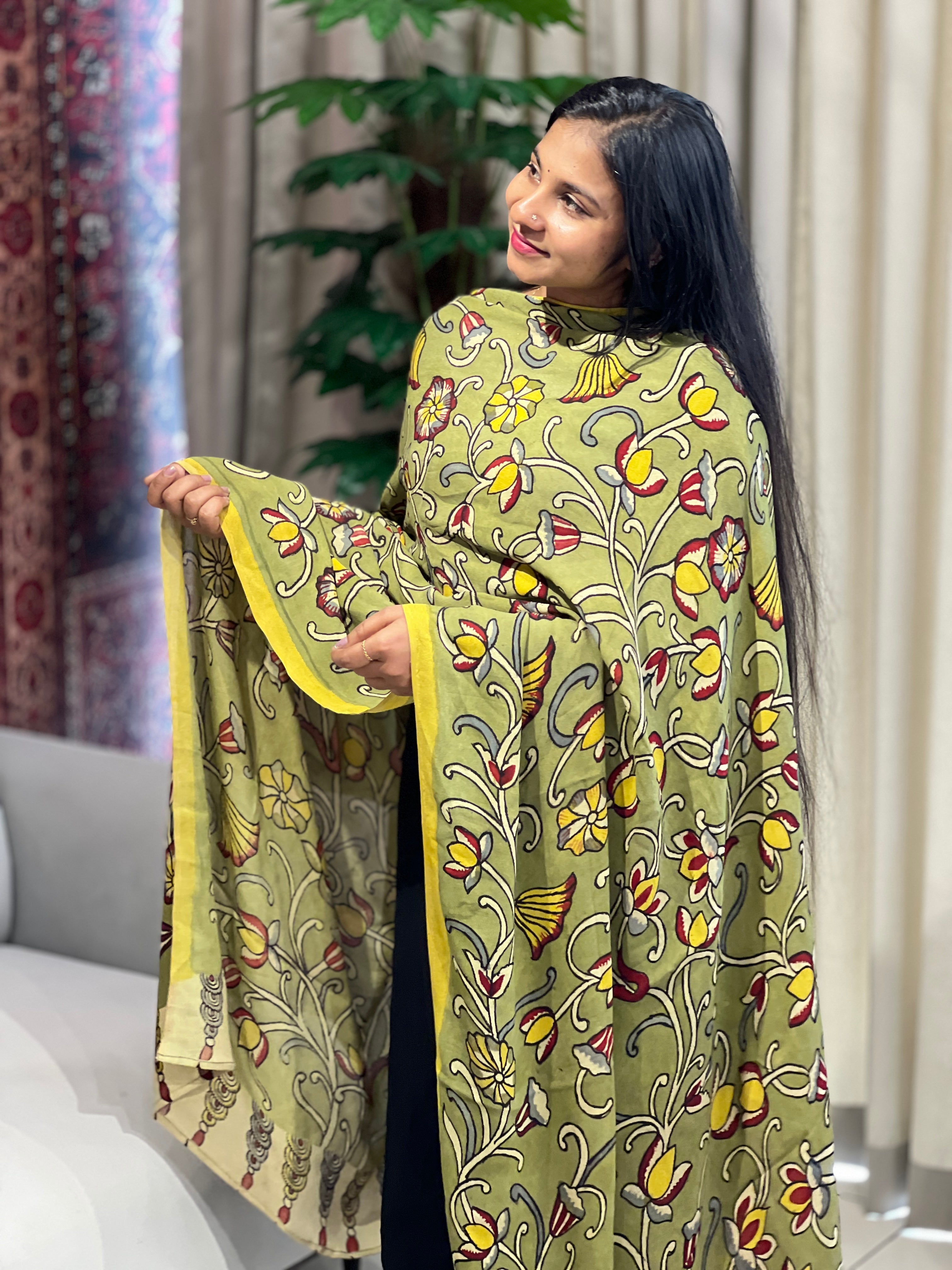 Pen Kalamkari Print Detailed Georgette Dupatta | SHA103