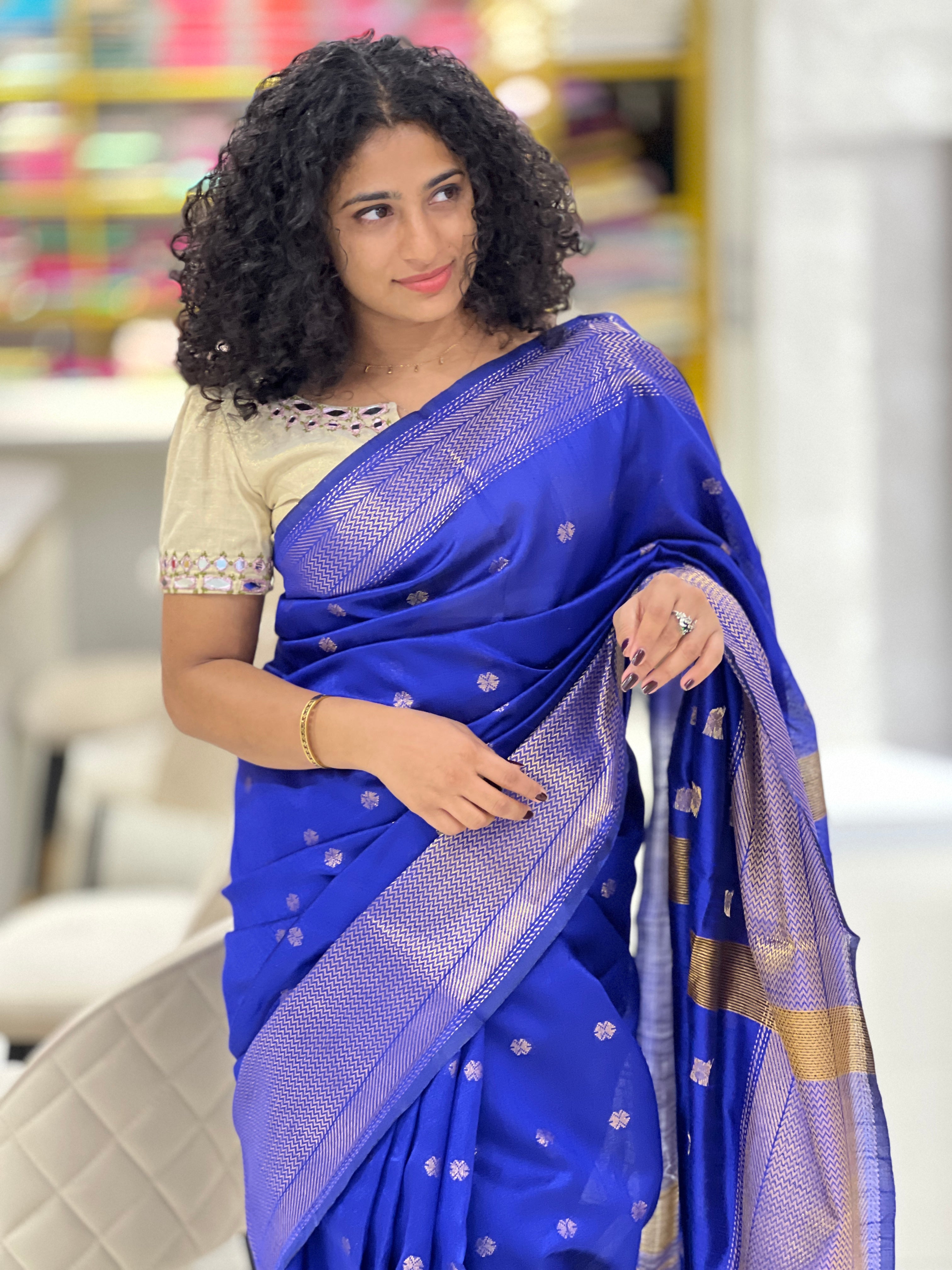 Zari Weaved RawSilk Saree | NHH329