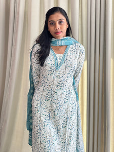 Floral & Tree Print Patterned Rayon Finish Kurta Set | FW267