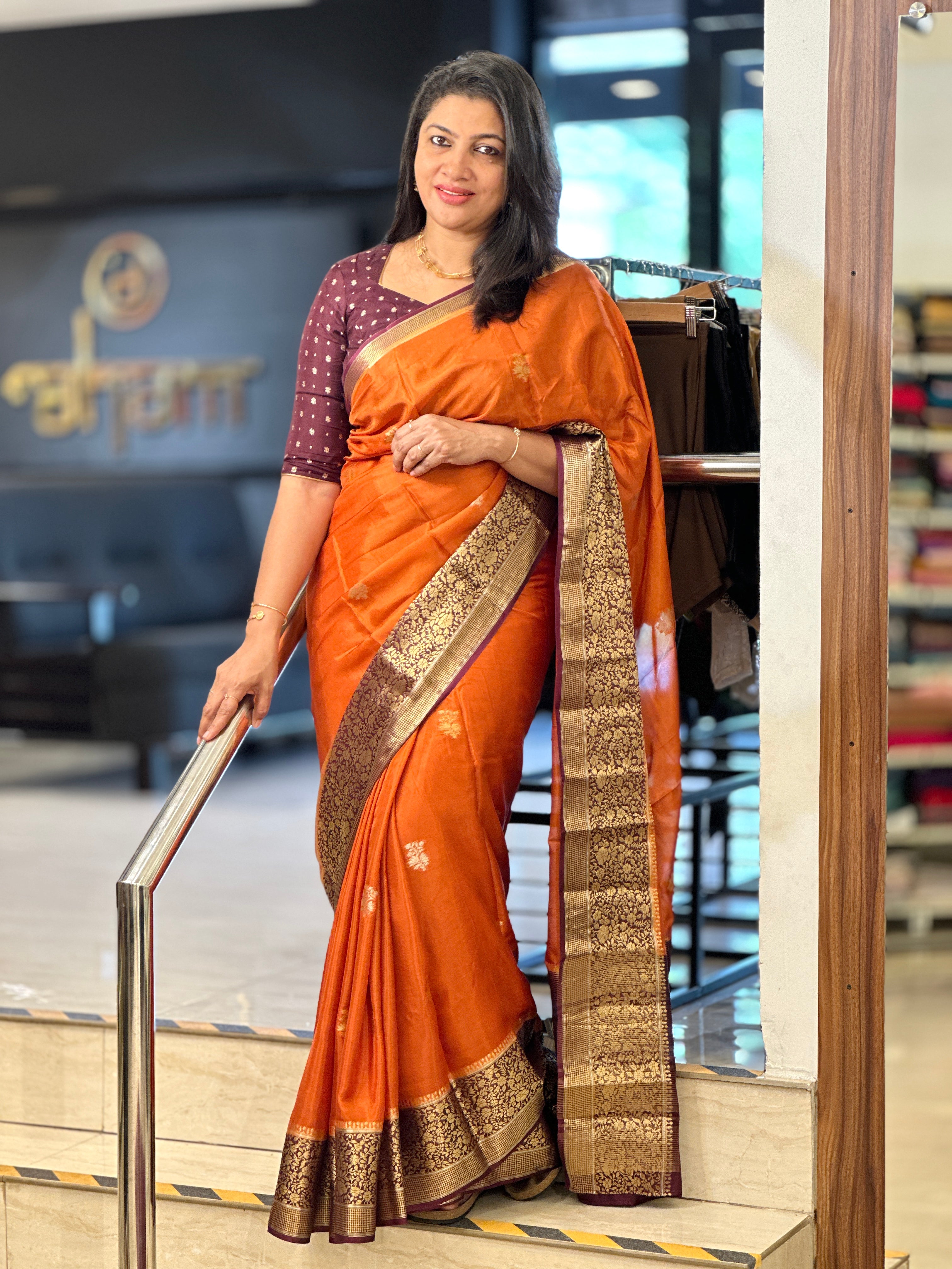 Contrast Border Detailed Viscose Silk Banarasi Saree | NN416