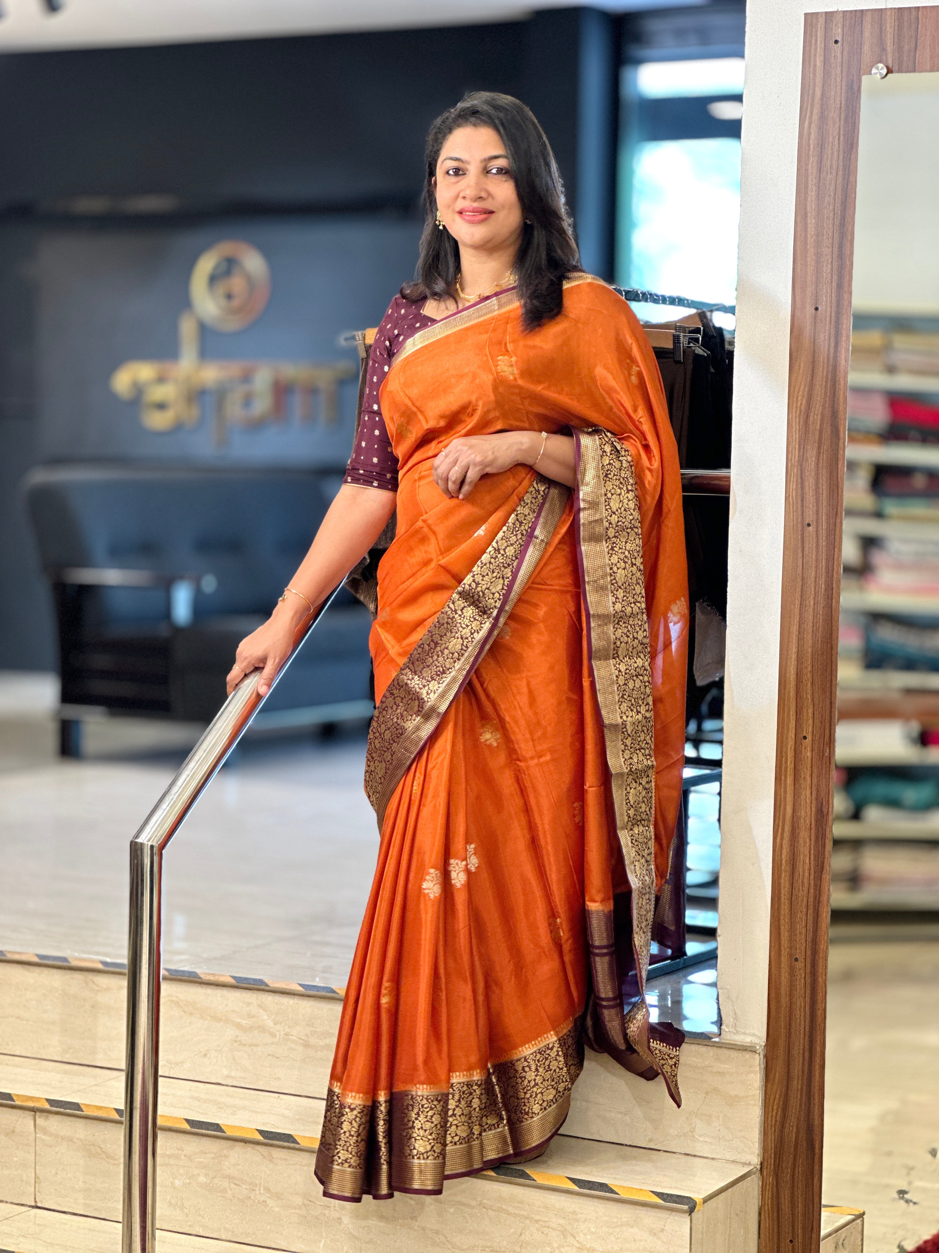 Contrast Border Detailed Viscose Silk Banarasi Saree | NN416