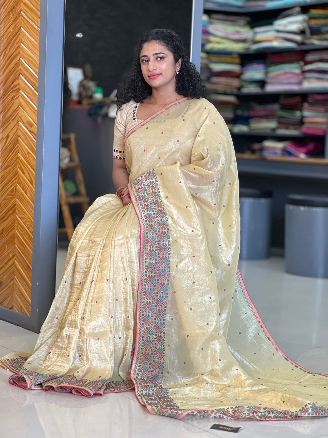 Geometrical Embroidery Crushed Tissue Organza Saree | BLD290