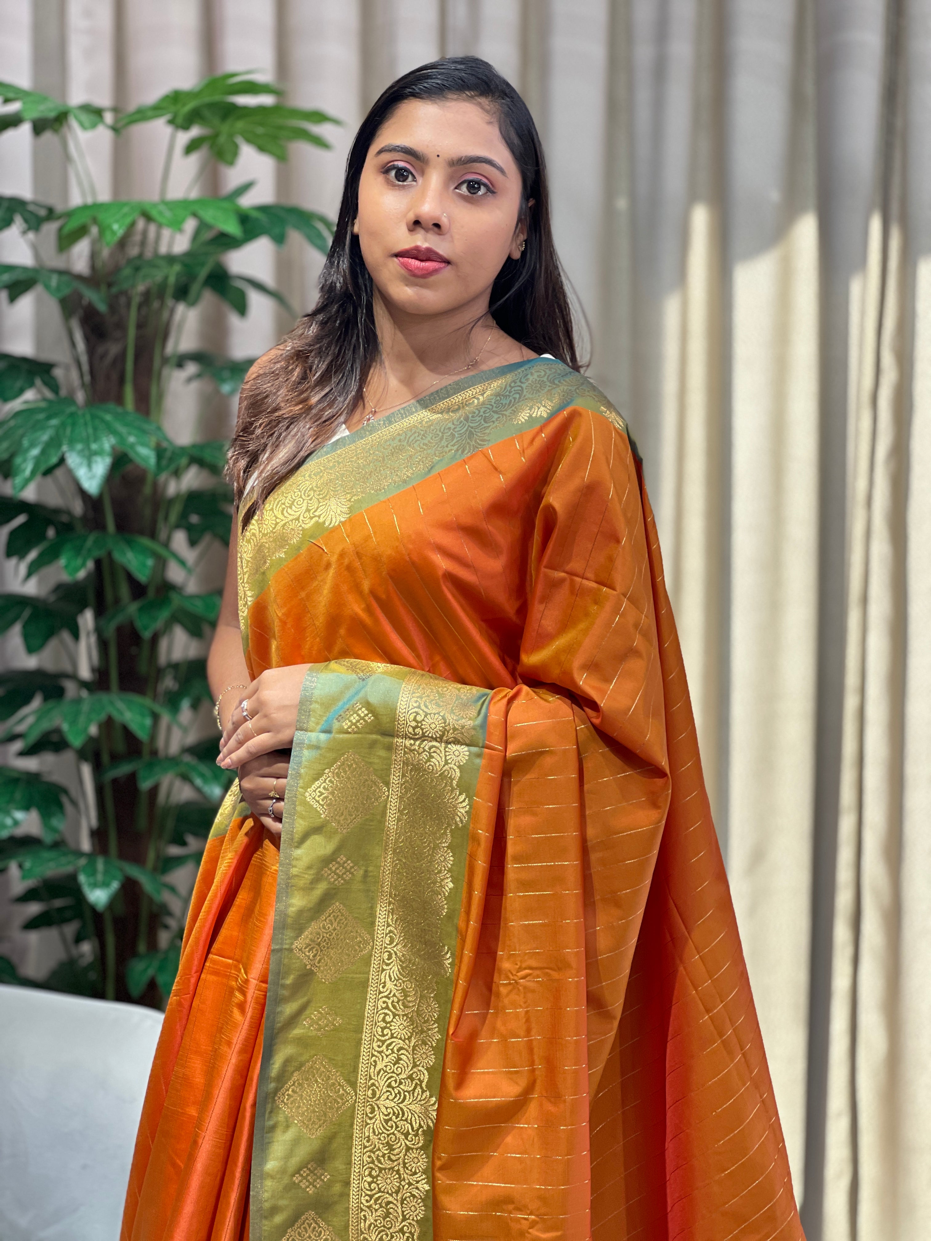 Traditional Zari Woven Semi Silk Saree | HT325