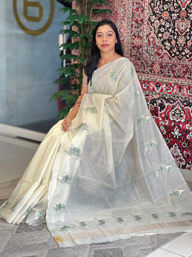 Thread & Zari Woven Floral Patterned Traditional Jamdani Saree | KAC205