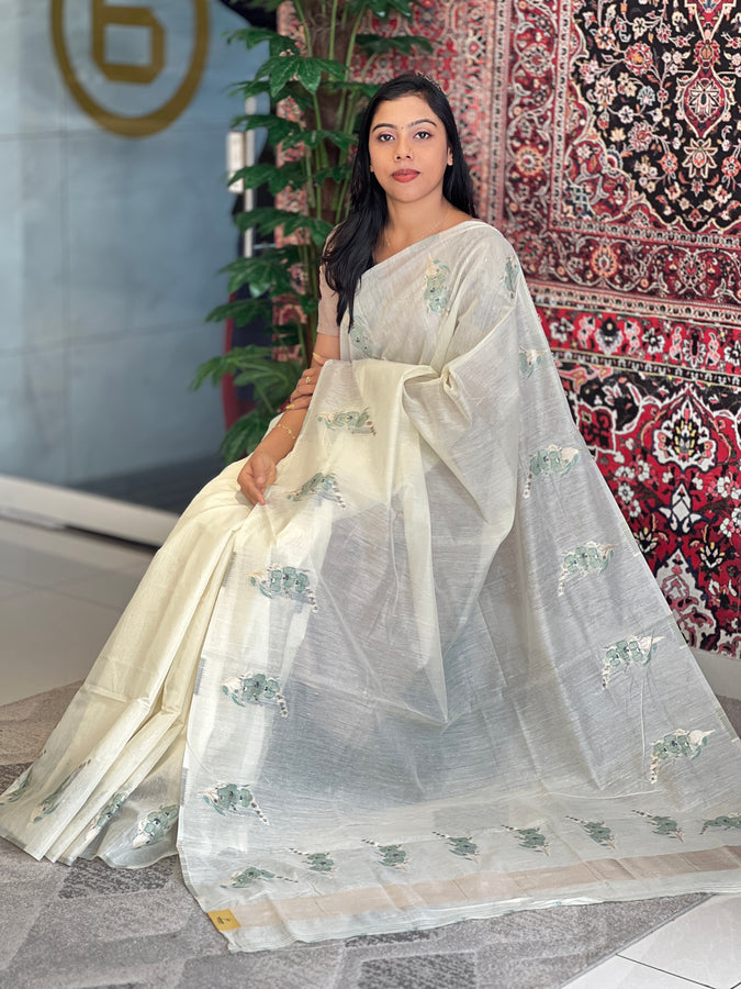 Thread & Zari Woven Floral Patterned Traditional Jamdani Saree | KAC205