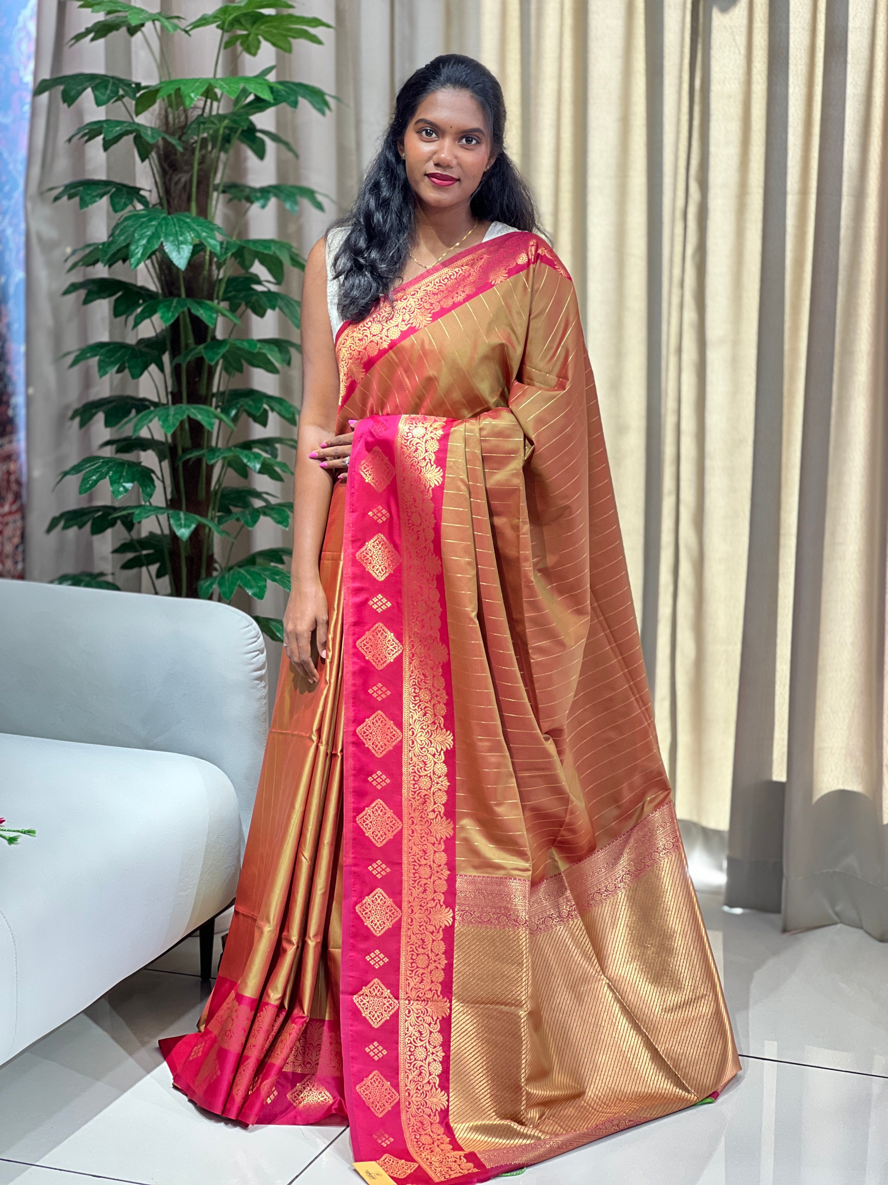 Traditional Zari Woven Semi Silk Saree | HT338