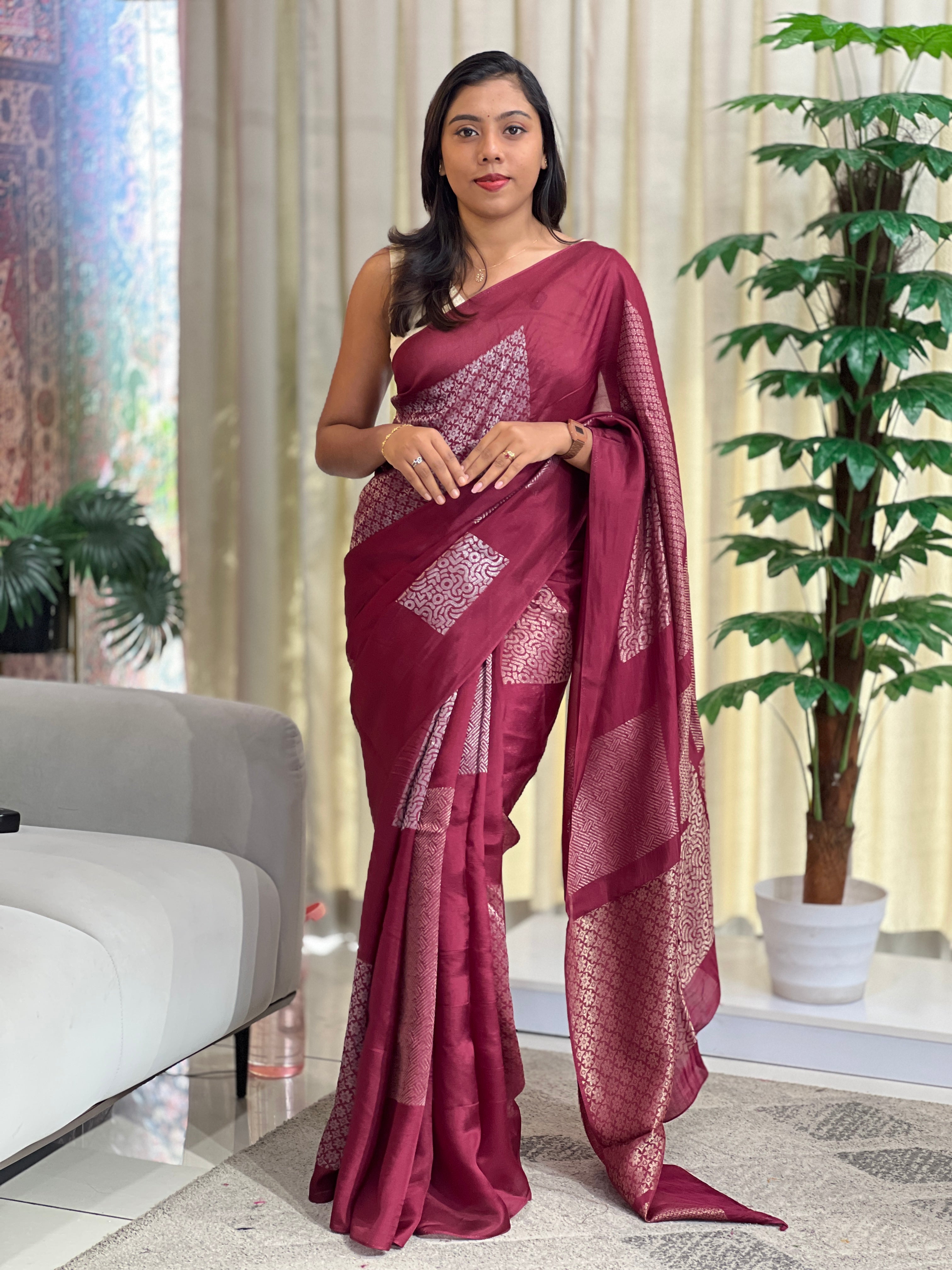 Geometric Woven Pattern Semi Tussar Saree | RS146