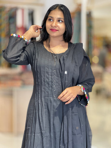 Hand Embroidery With Applique Detailed Soft Cotton Kurta Set | KIA124