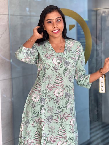 Floral Printed Pattern  Cotton Kurta  | DIL126