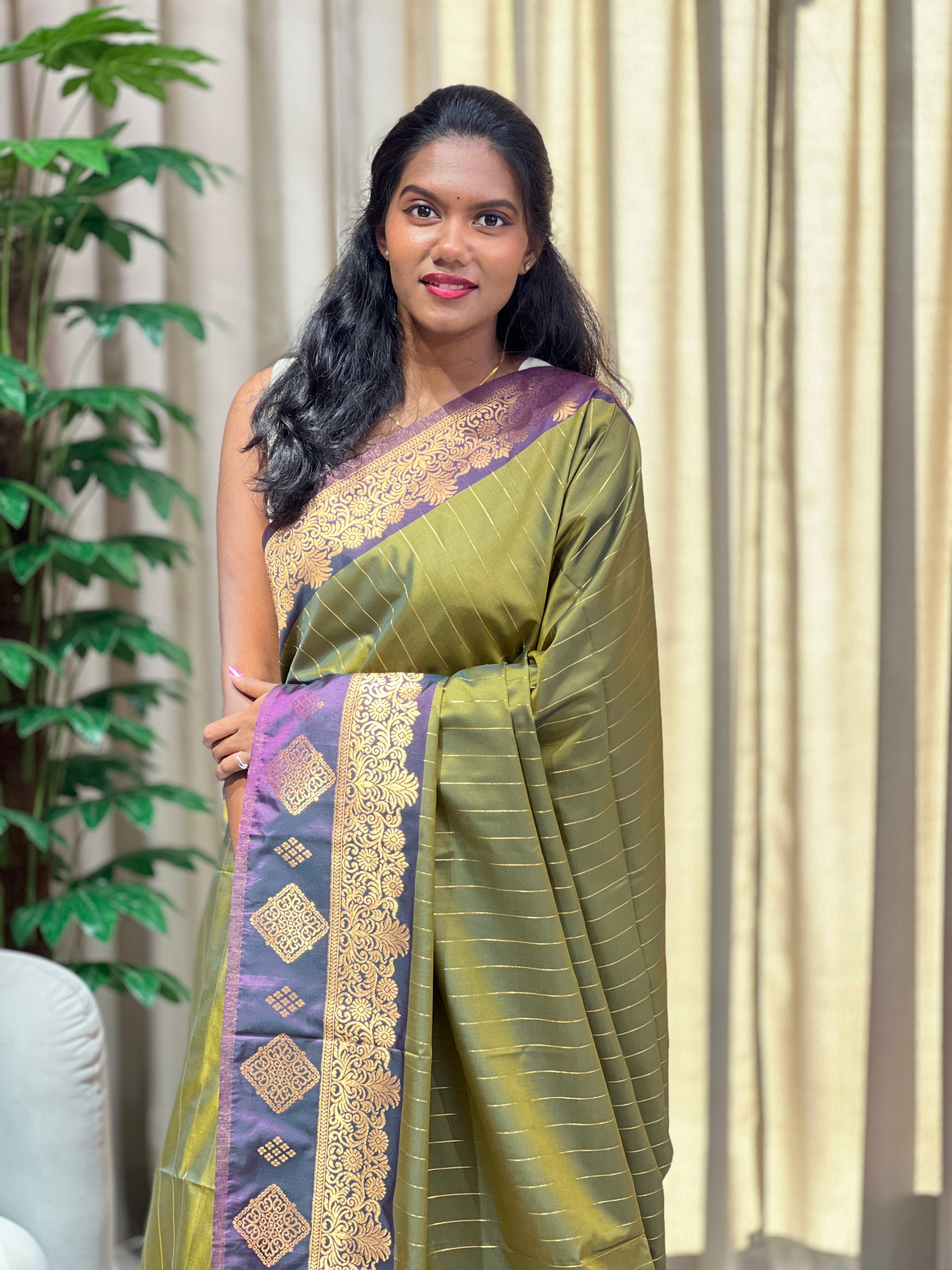 Traditional Zari Woven Semi Silk Saree | HT318