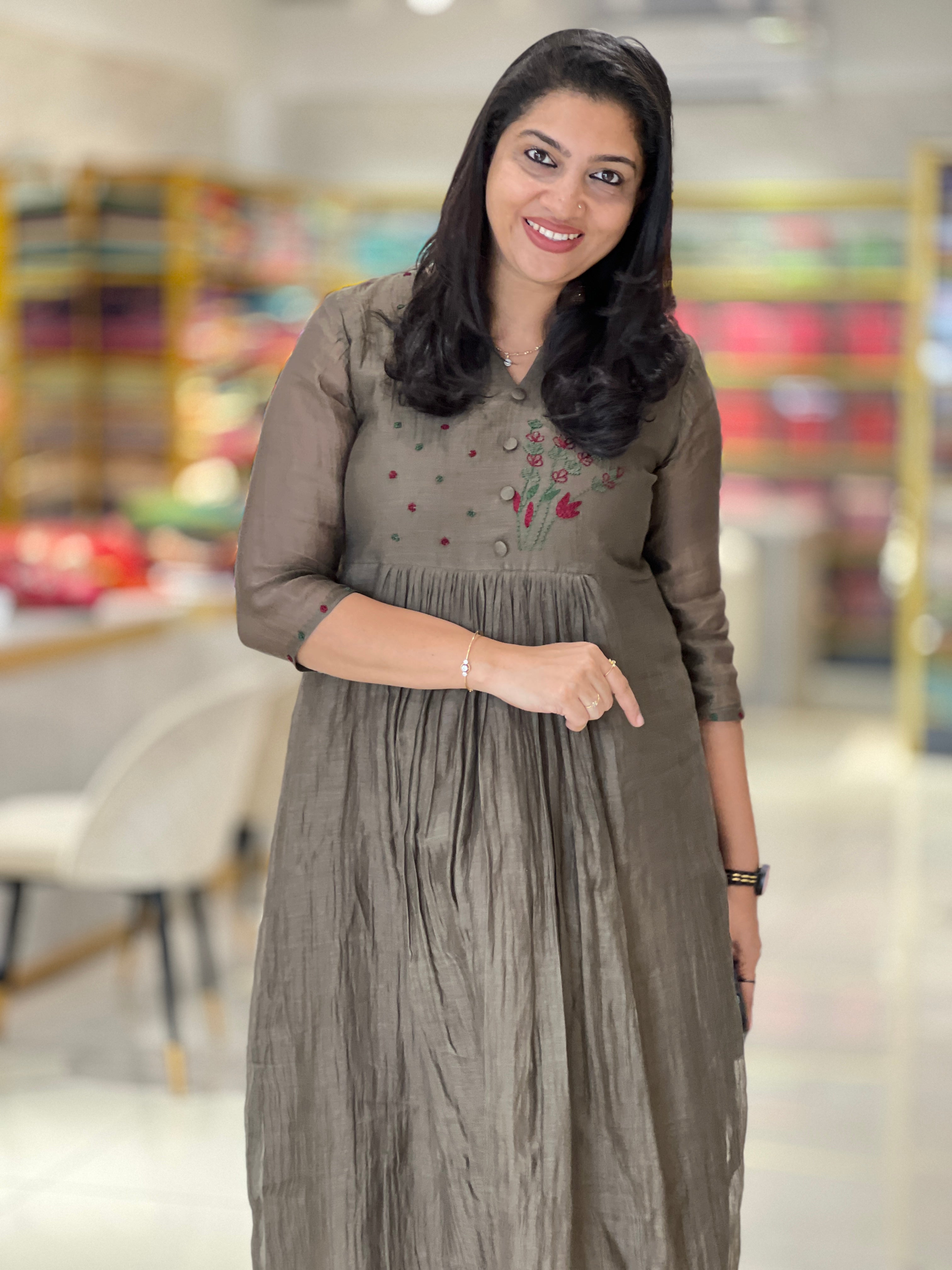 Hand Embroidery Detailed Silk Chanderi Kurta | DN773