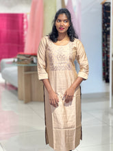 Yoke Machine Embroidery Pattern Rayon Finish Kurta | YAS153