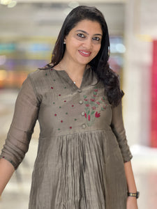 Hand Embroidery Detailed Silk Chanderi Kurta | DN773