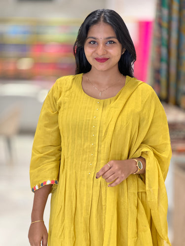 Hand Embroidery With Applique Detailed Soft Cotton Kurta Set | KIA126