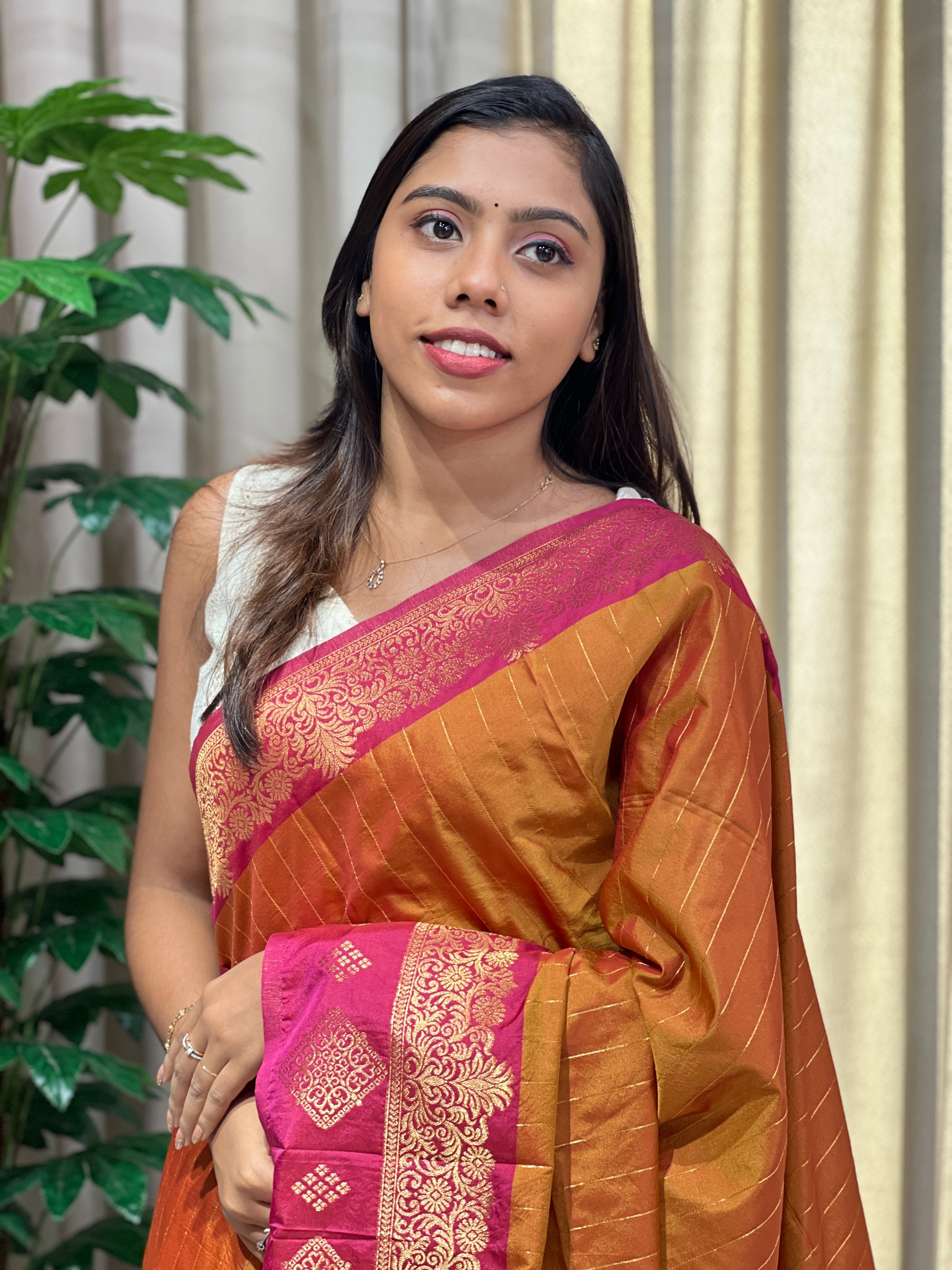 Traditional Zari Woven Semi Silk Saree | HT334