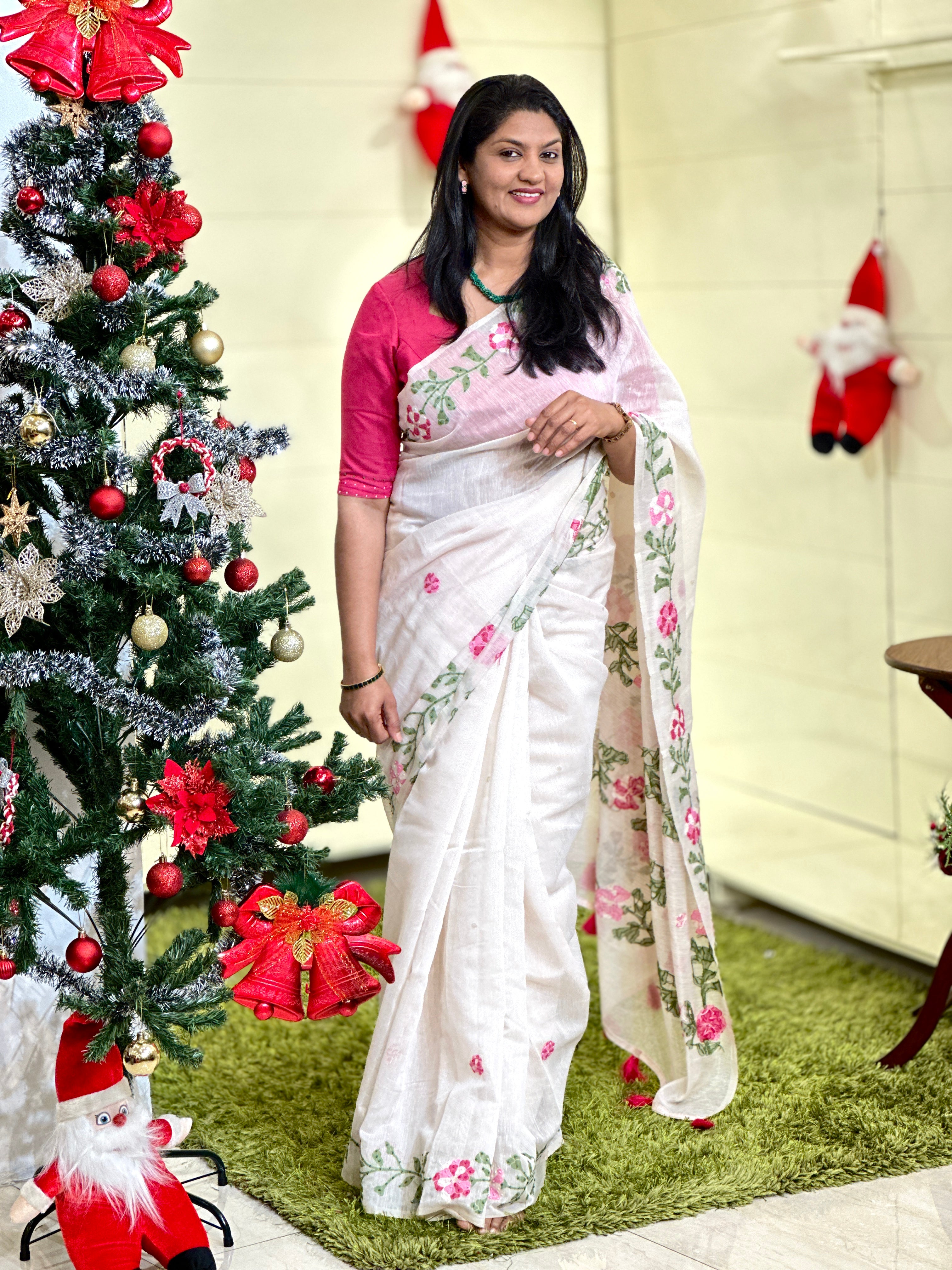 Jamdani Woven Floral Patterned Linen Saree | BLD1726