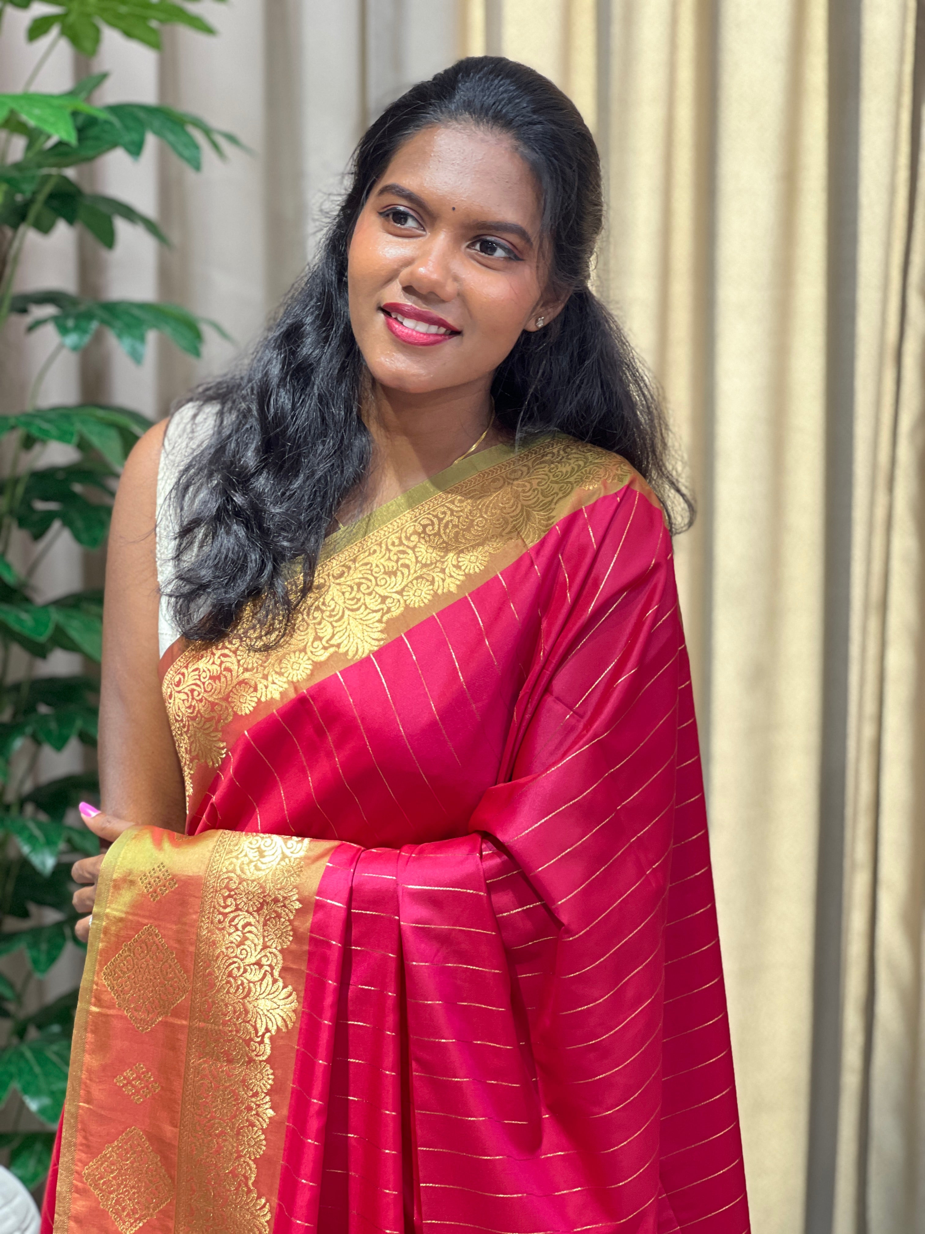 Traditional Zari Woven Semi Silk Saree | HT331