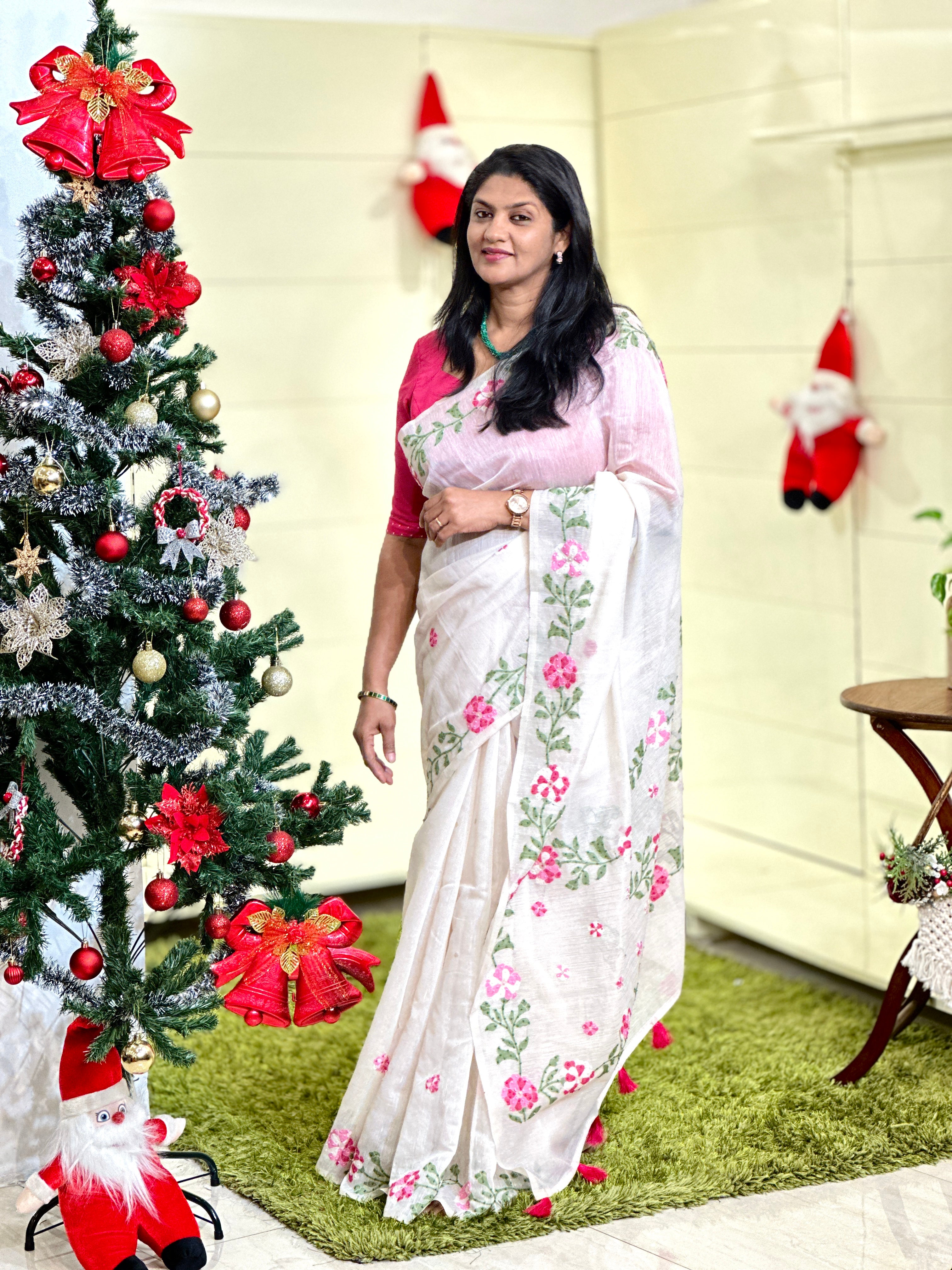 Jamdani Woven Floral Patterned Linen Saree | BLD1726