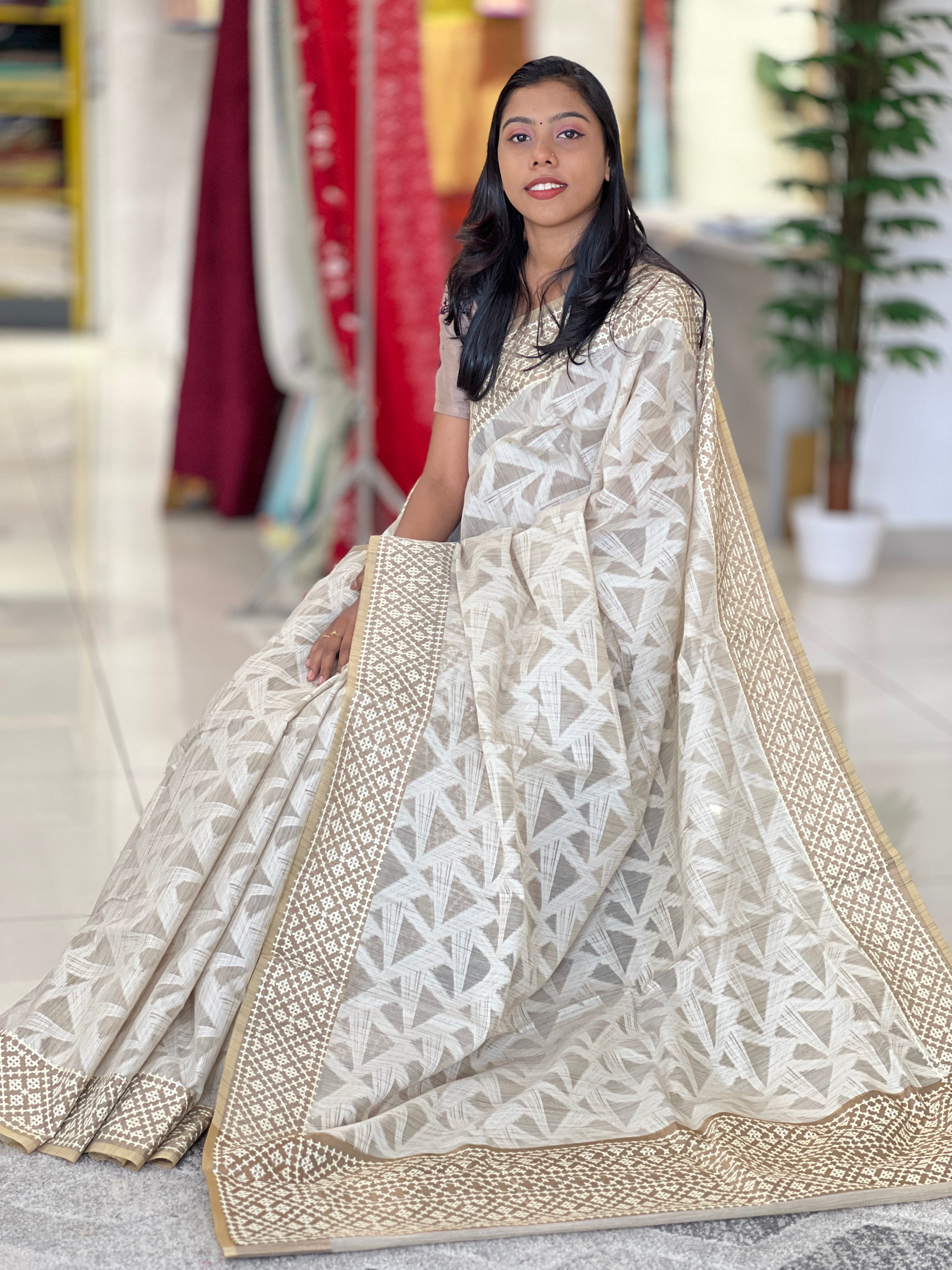 Geometric Patterned Tussar Finish Saree | BLD895