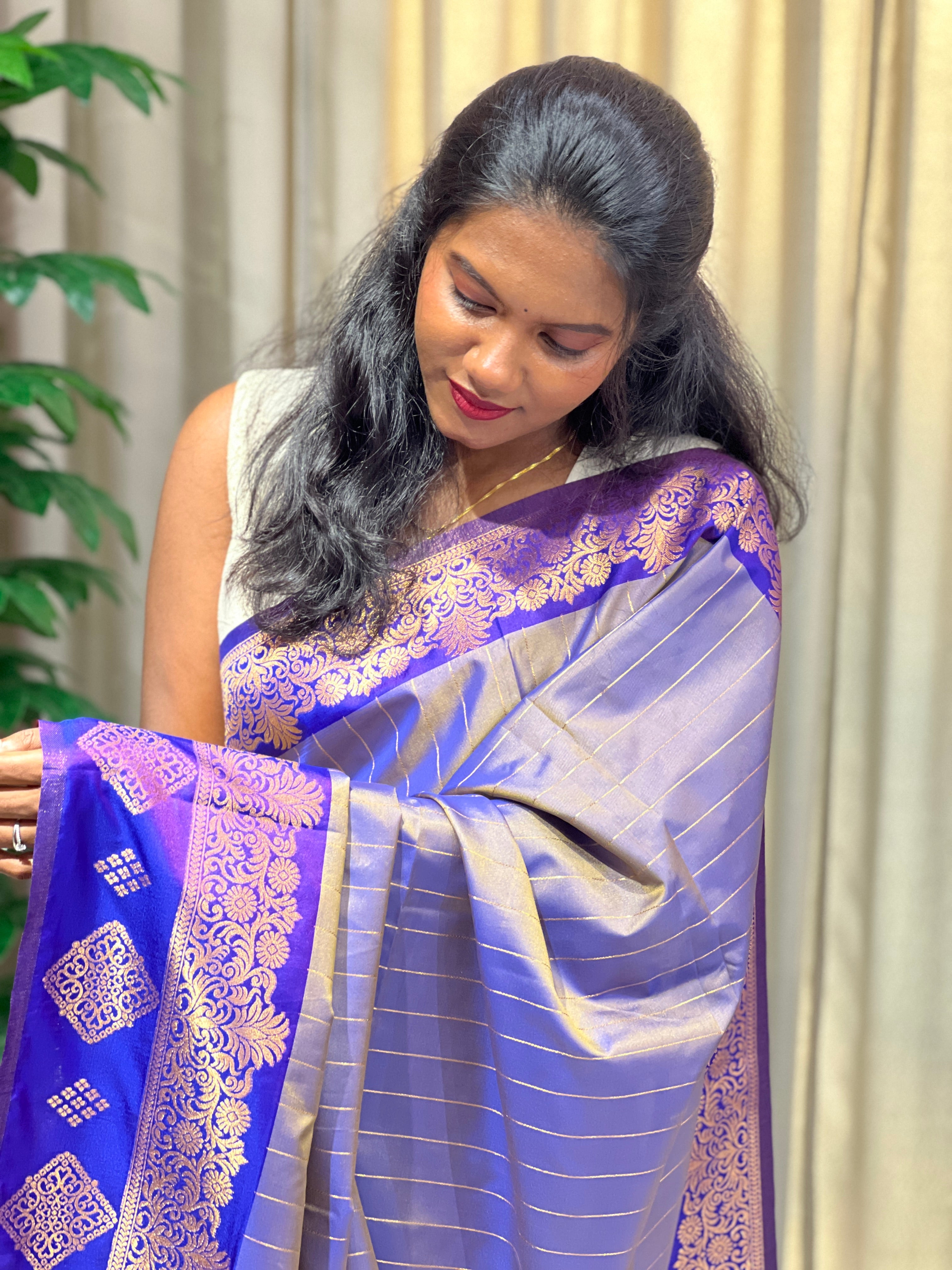 Traditional Zari Woven Semi Silk Saree | HT339