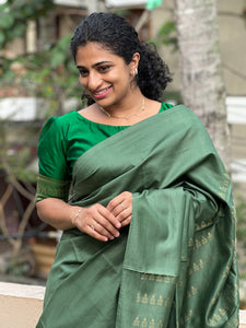 Green Colour Bamboo Tussar Saree with Zari Weaved Pallu Design | ACT1122