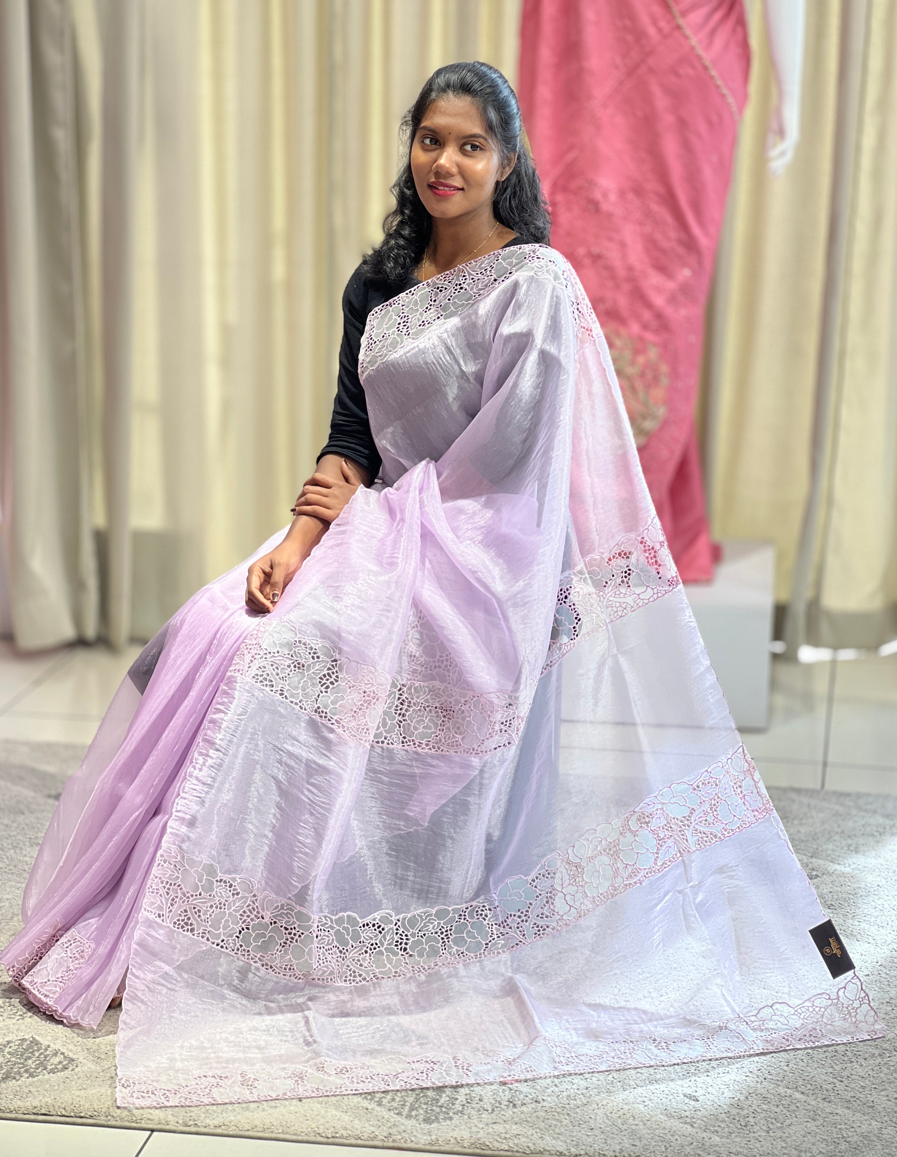 Cutwork With Floral Detailed Glass Organza Saree | BLD459