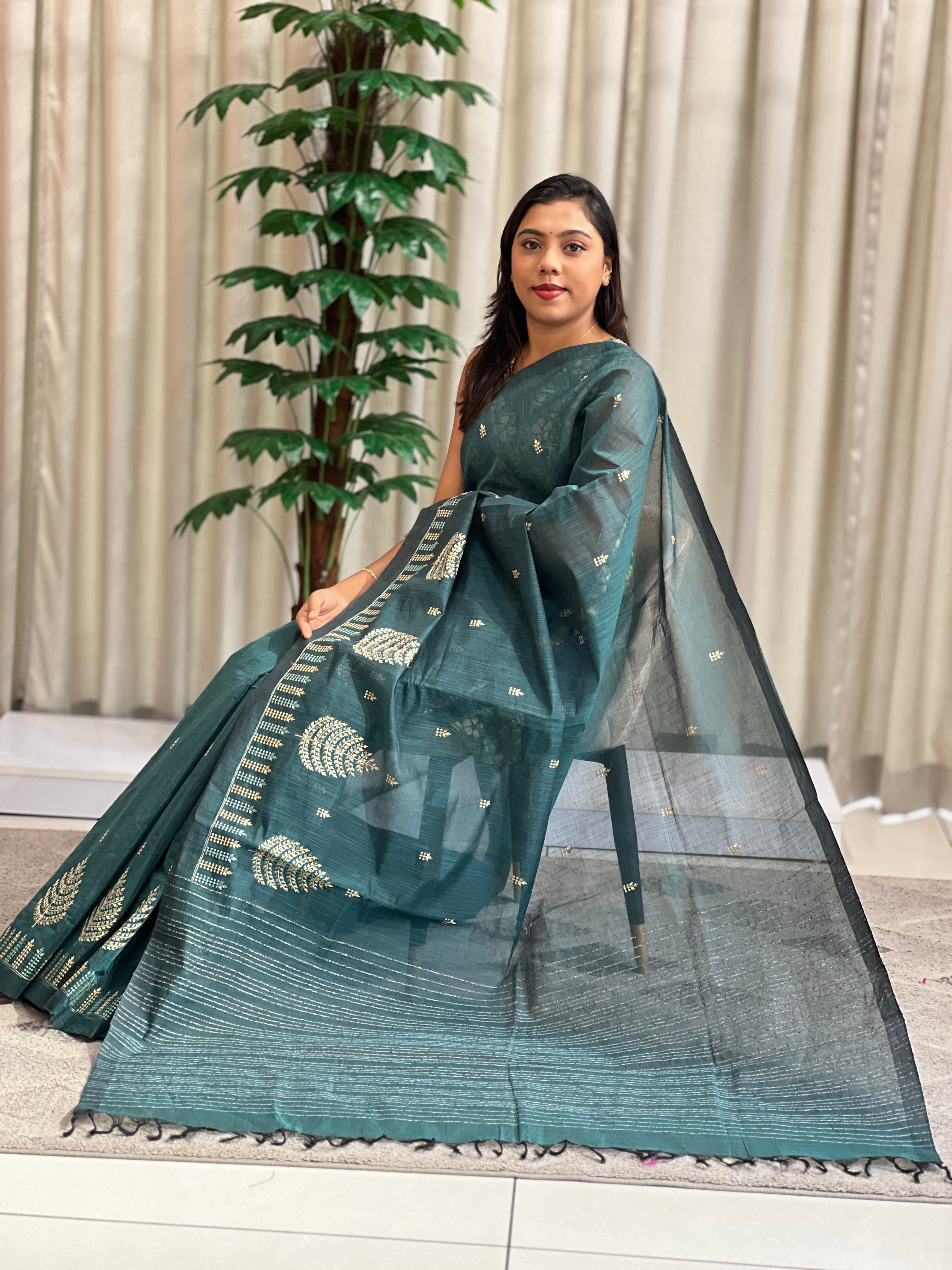 Machine Embroidered Cotton Saree | RVS117