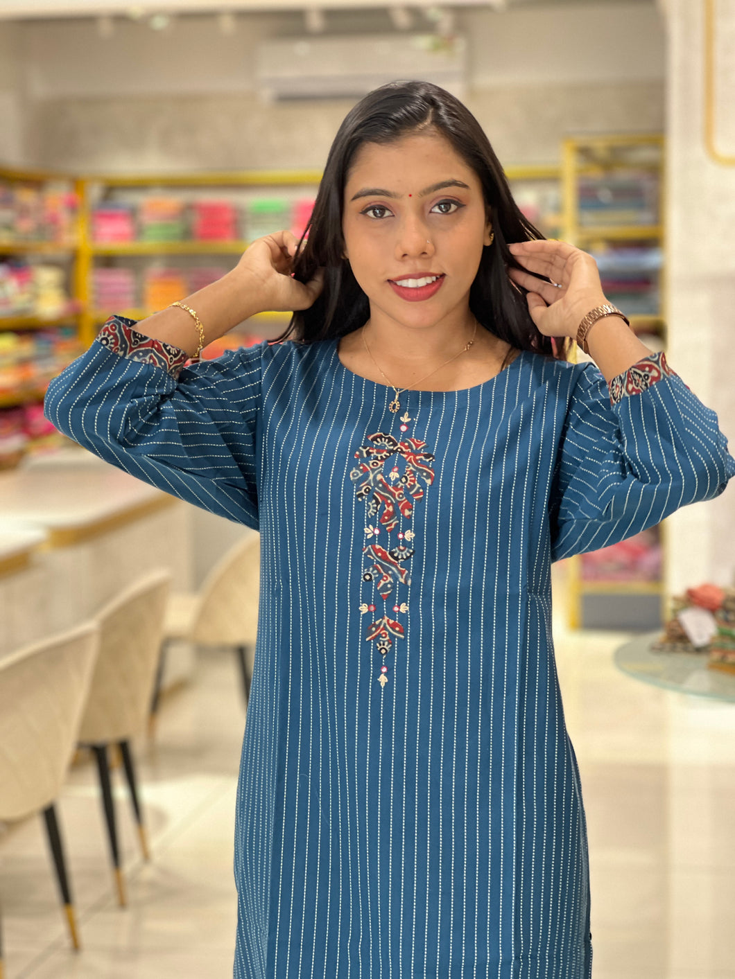 Kantha With Ajrak Patch Detailed Cotton Kurta | DIL138