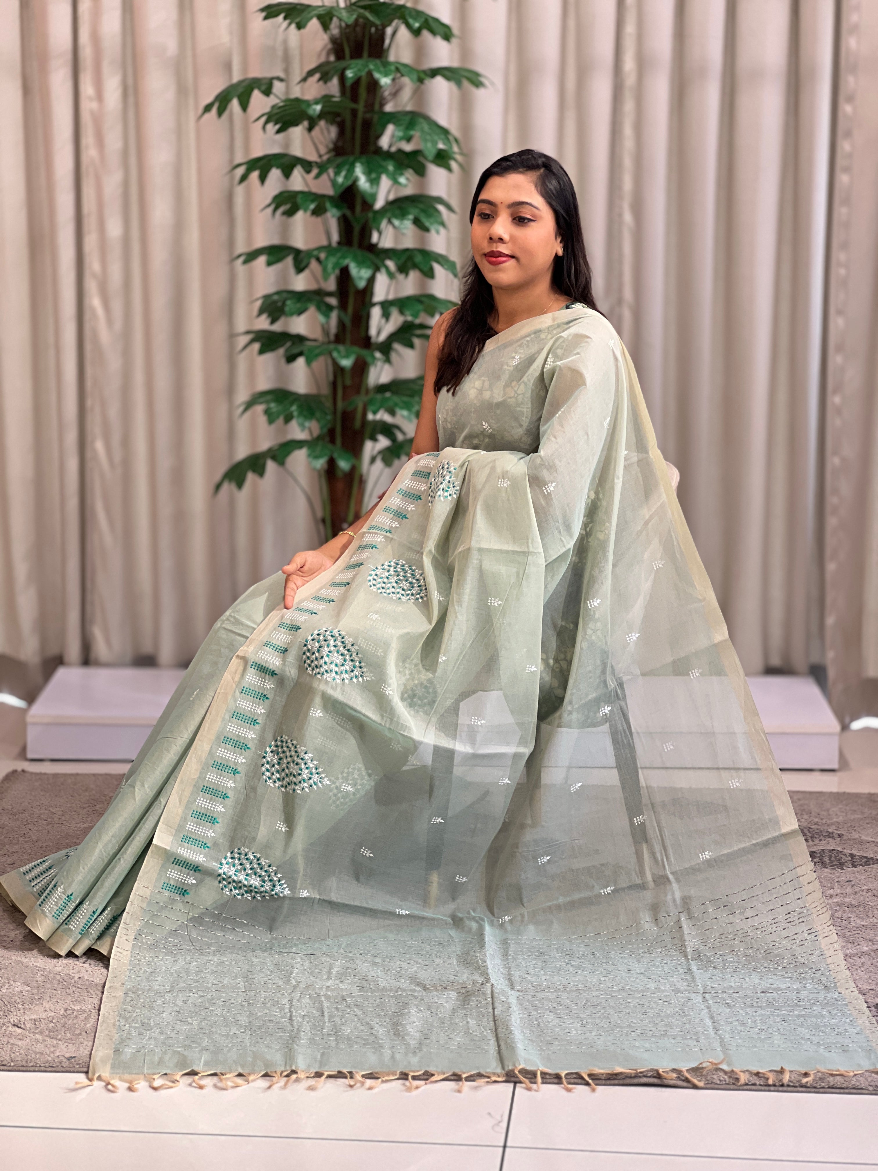 Machine Embroidered Cotton Saree | RVS119