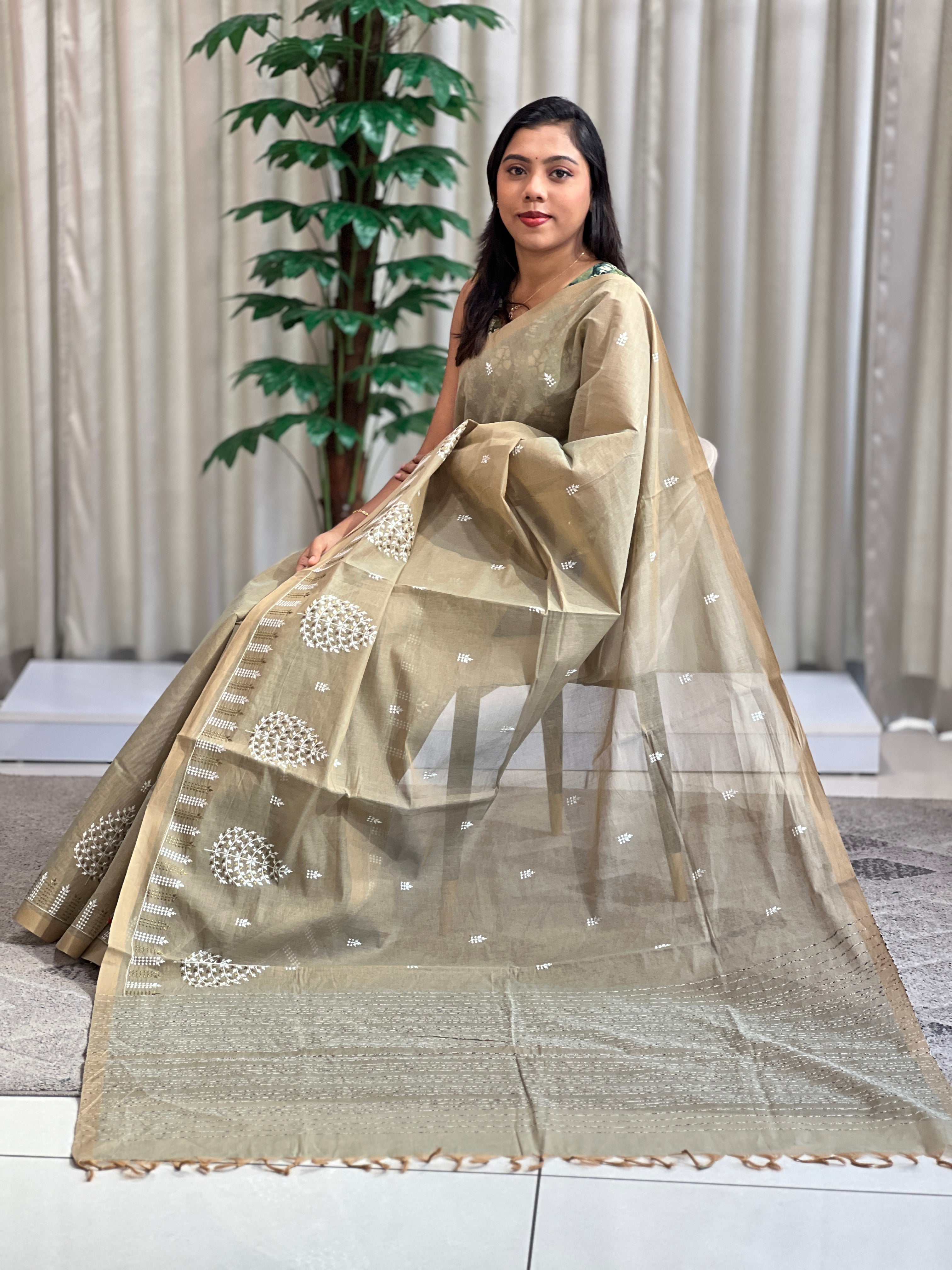 Machine Embroidered Cotton Saree | RVS109