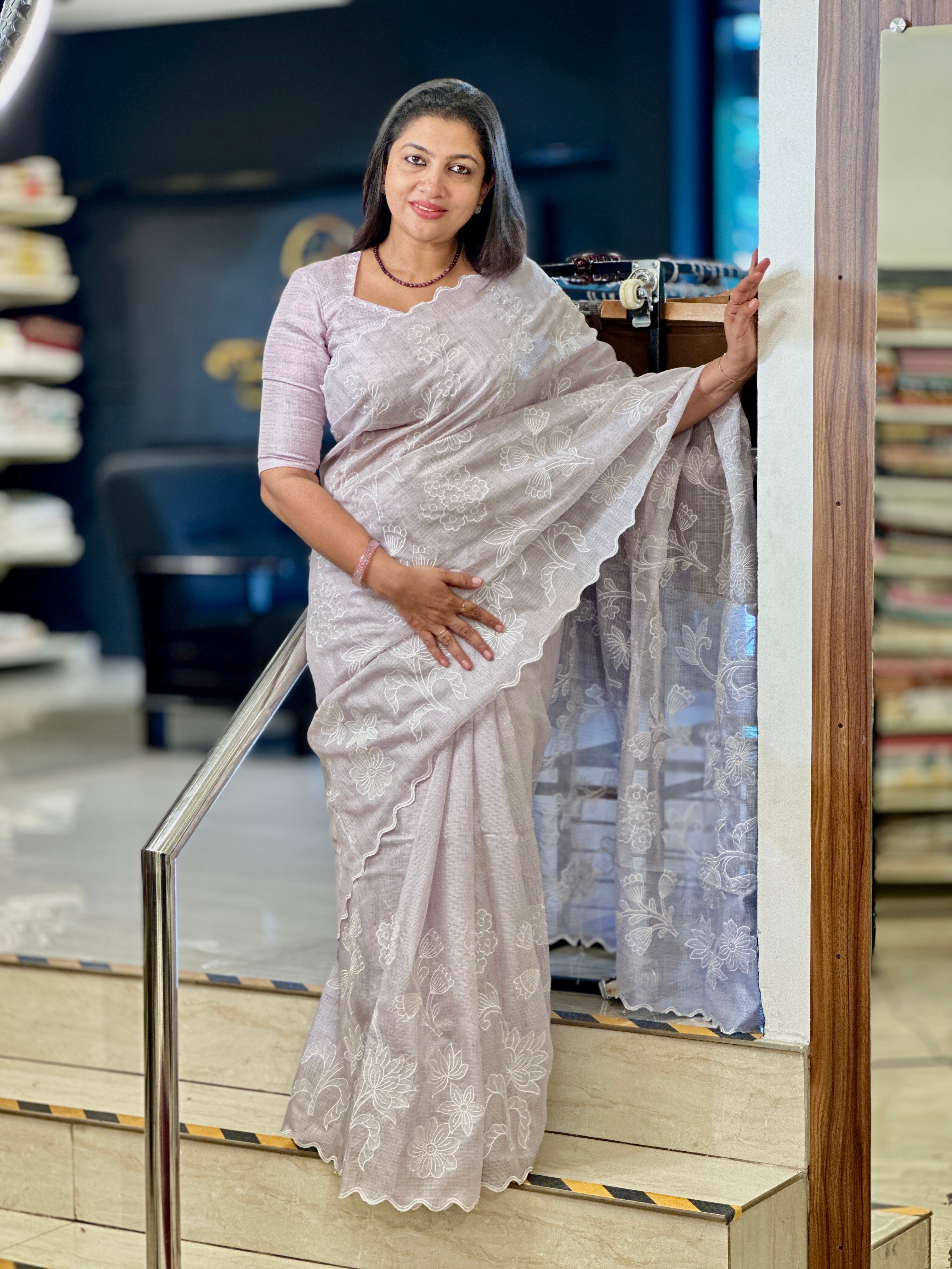 Floral Applique Embroidered Check Organza Saree | BLD1609