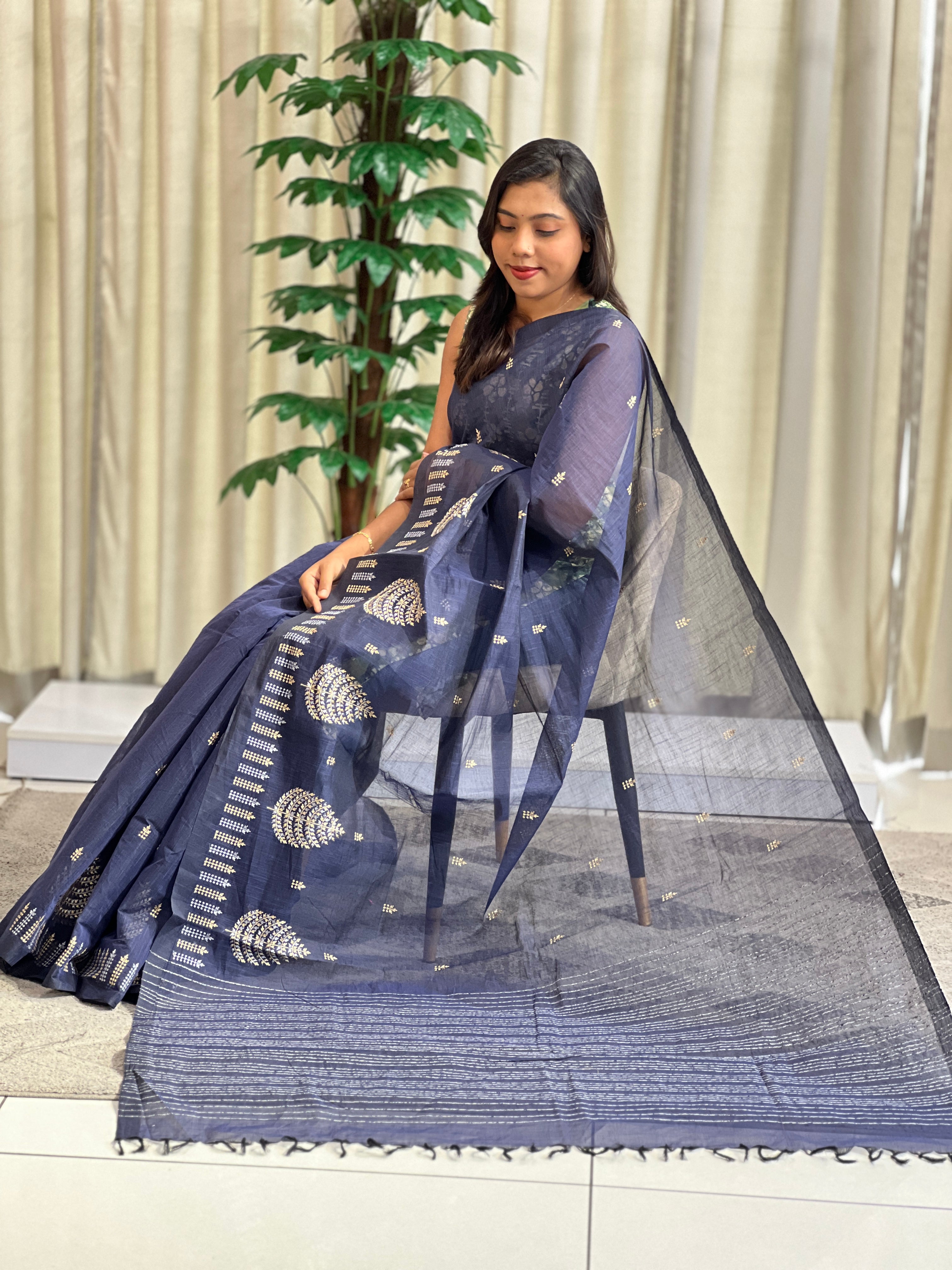 Machine Embroidered Cotton Saree | RVS118