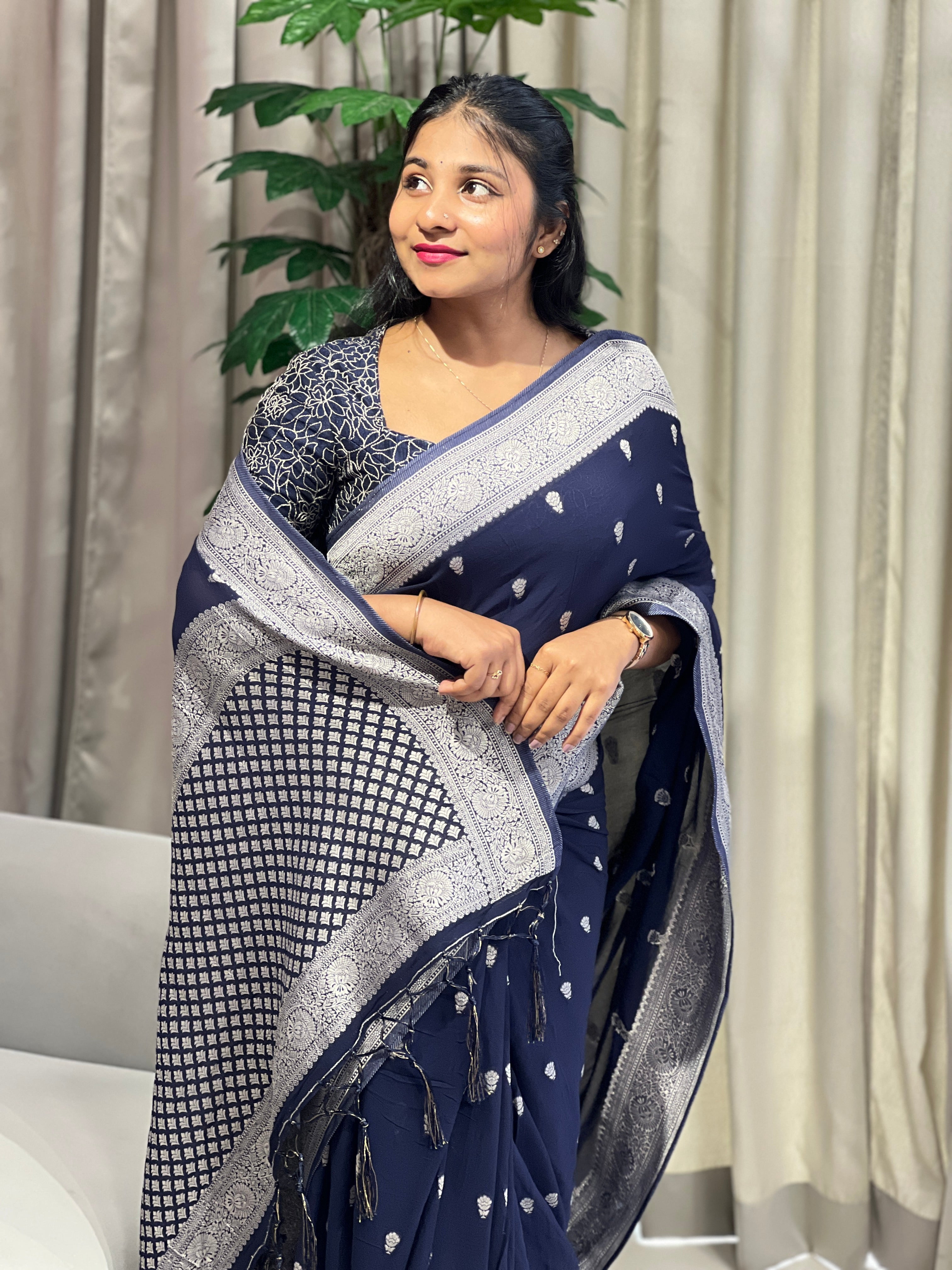 Silver Zari Woven Georgette Banarasi Saree | BYT106